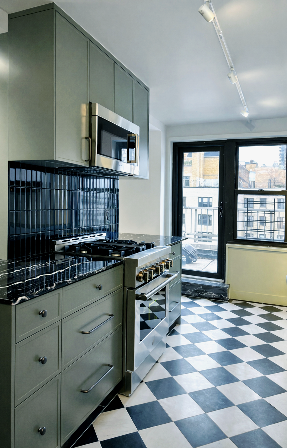 kitchen+back.png