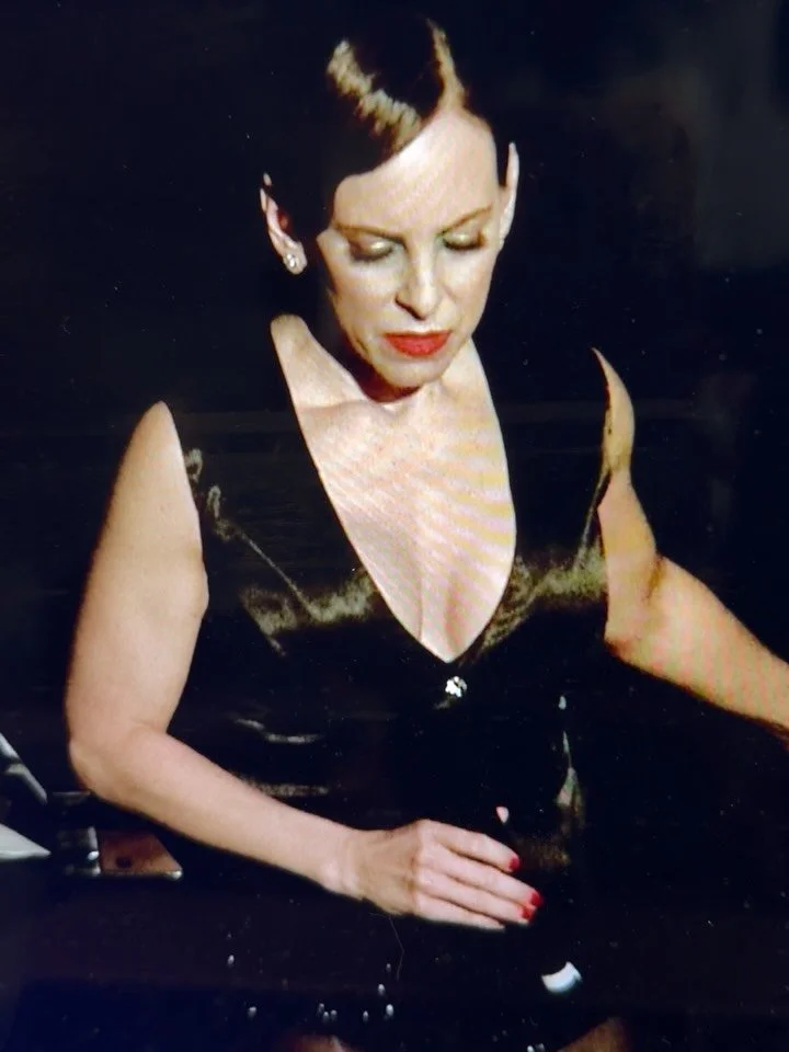 Tonight we hit the @thetriadnyc stage 
again with 
SING HAPPY : The Wonderful women of Kander &amp; Ebb. 
➡️ Scroll through to see clips from the last show with @aishadehaas as my guest. 

TONIGHT I HAVE @karenmasondiva with me and a completely diffe