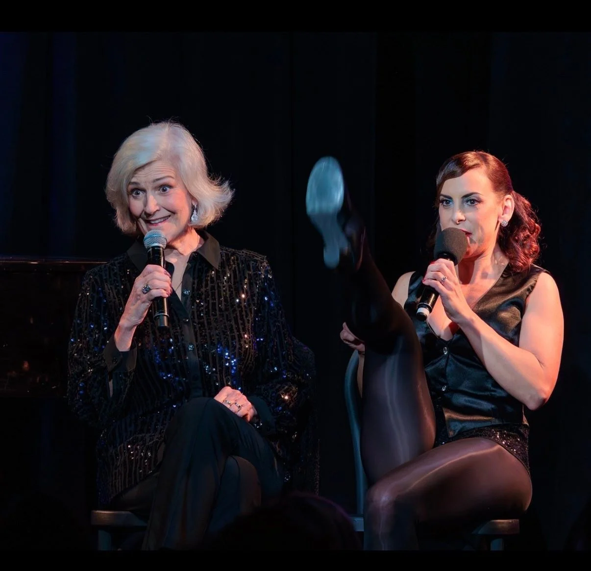 Happy Birthday to the fabulous Karen Mason ~ 
I just adore you and I wish you all the best on your Birthday 🎊 

Sorry to miss the show tonight 
Thank you again for being my Guest star for Sing Happy 
We had such a blast!!! 

Photos by Conor Weiss