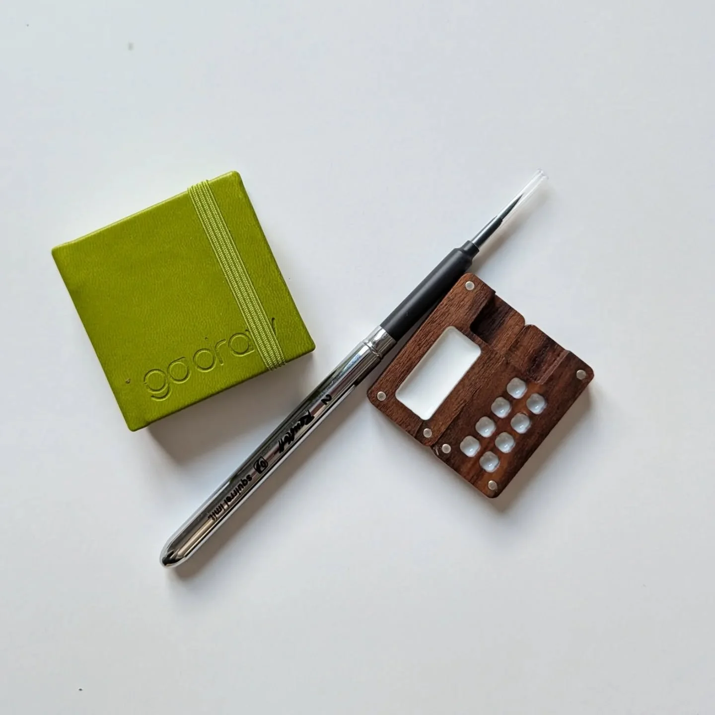 Giveaway!!!! 🌲🌲

I've collaborated with @go_draw to bring you this great giveaway to gift a mini sketchbook, palette and brush and an additional winner will get a mini sketchbook. 

There are TWO gifts and TWO winners.

&bull; One winner will get a