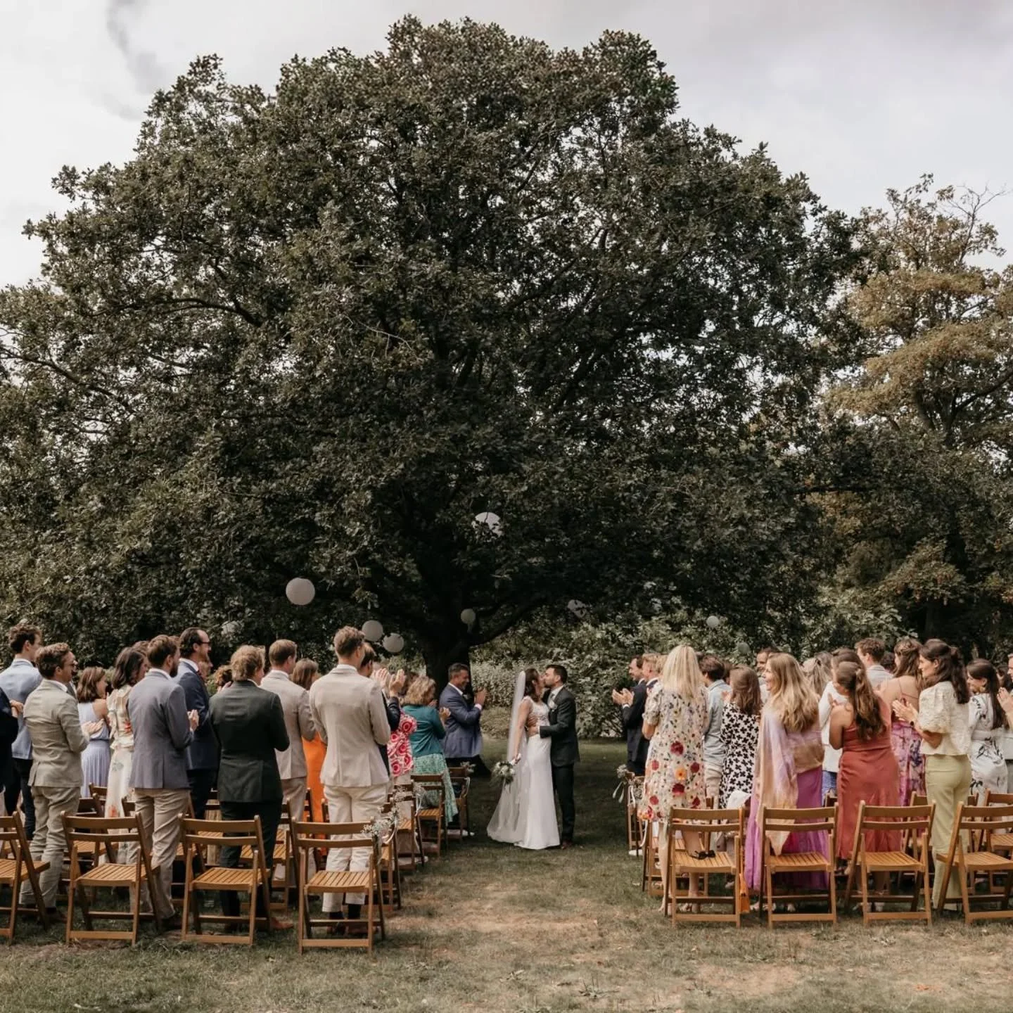 Ik heb nog zoveel prachtige foto's die ik jullie wil laten zien. Allemaal van ceremonies uit het afgelopen trouwseizoen. Ik heb Instagram eerlijk gezegd flink verwaarloosd. Tijd om daar verandering in te brengen. 😅

Zoveel foto's van prachtige bruid