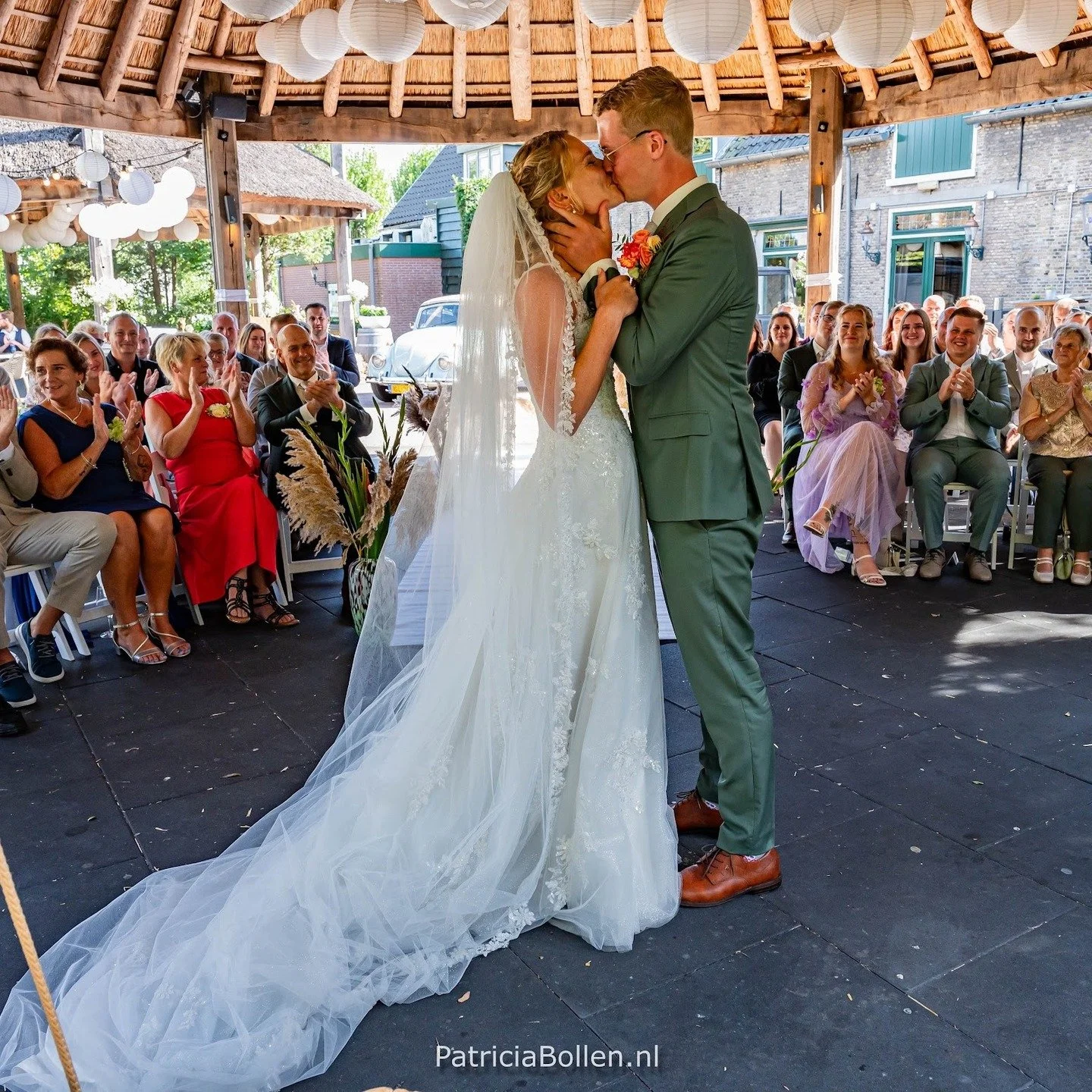 Chico &amp; Gy&ouml;ngy hebben ook genoten van hun ceremonie eind augustus. ❤️
Ik ontving deze lieve woorden van ze:

Wij zijn enorm tevreden met hoe Mari&euml;lle onze bruiloft heeft voorbereid, besproken, meegedacht en uiteindelijk oprecht het mooi