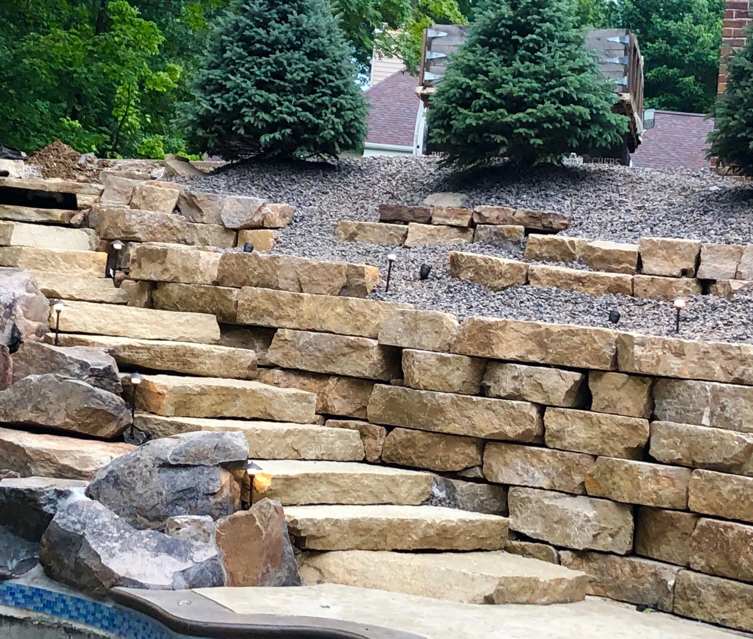 Breck-landscape-design-boulder-walls-1729.JPG