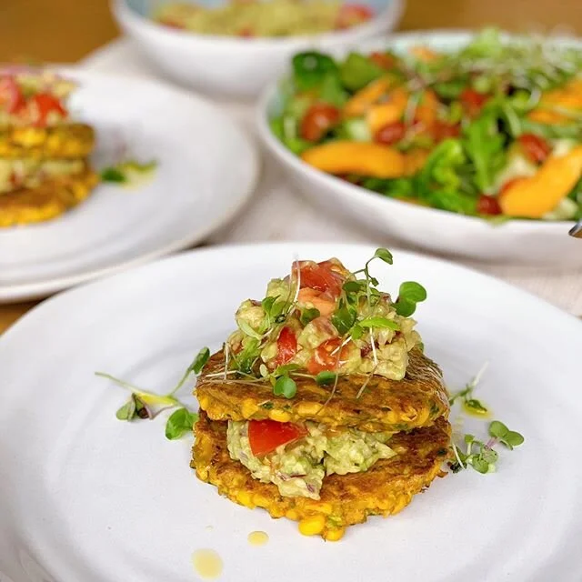 Corn &amp; corgette fritters with avocado salsa! 🌽🥑🍋 Fritter recipe: Generously serves 4. 
2 corn, cut off the cob, then boiled in 1 cm of water for 5 minutes. Or 1 can of corn
2 medium sized zucchini
1 bunch of spring onions, or 1 red or brown on