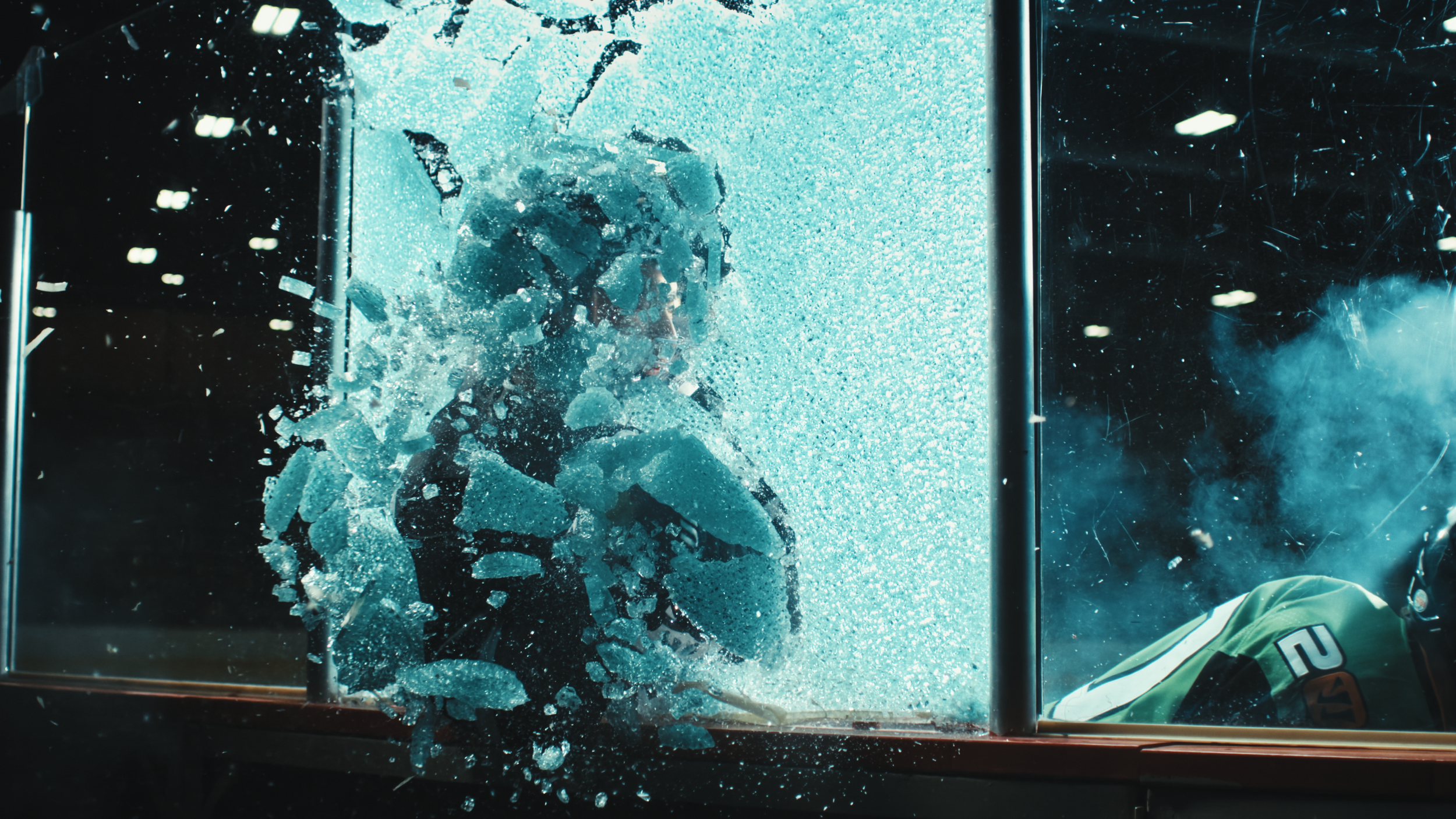 Warrior 20th ONLINE.00_00_33_23.Still009.png