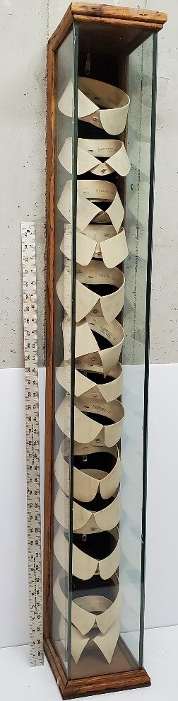 Men Collars Display 5.5Wx50Tallx 7.75Deep.jpg