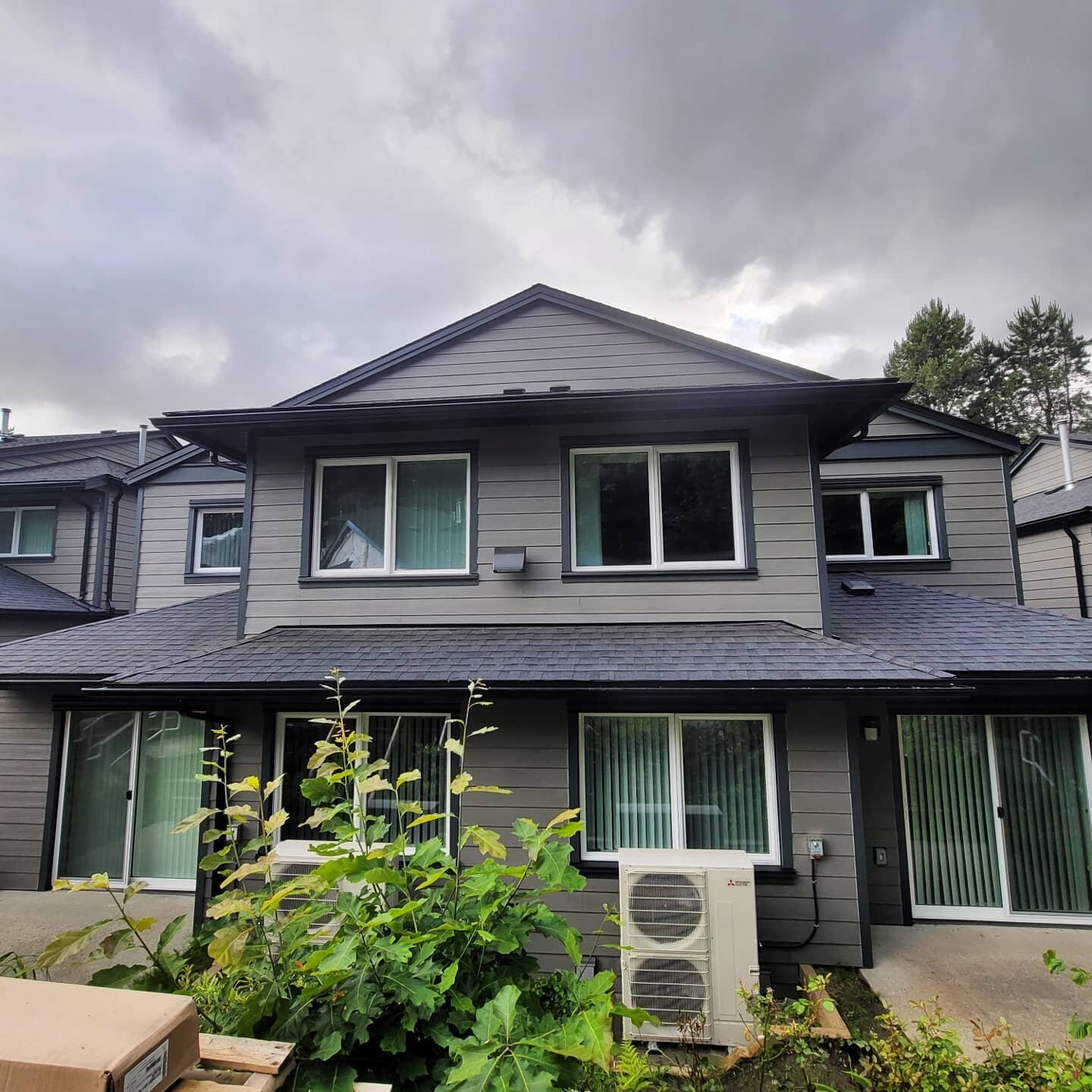 Kinsmen Ravine Estates (Exterior Renovation)