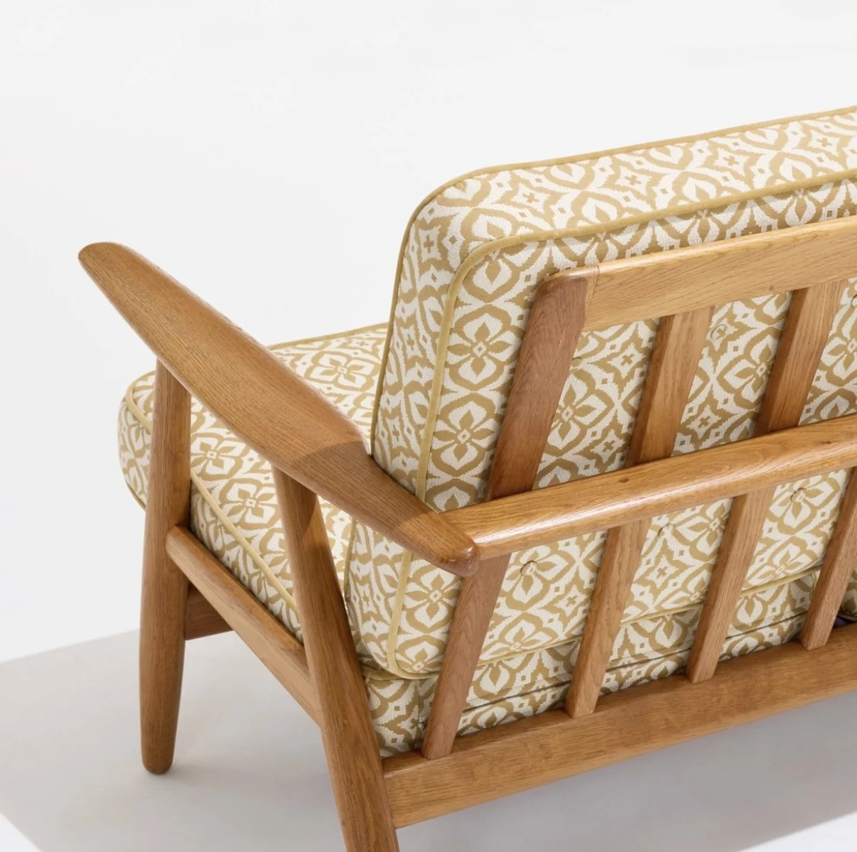 GE 240/3 Sofa by Hans J. Wegner in Oak — Midnight Sunlight