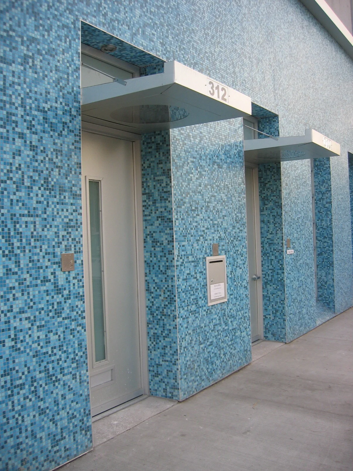 MUSIC STUDIOS