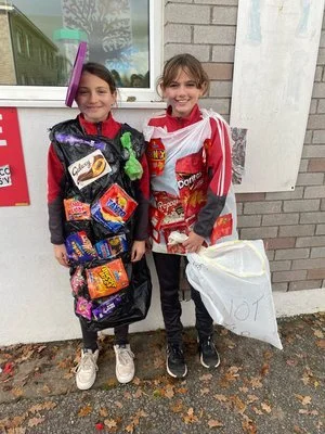 6th class recycled costume fashion show 💃🏼