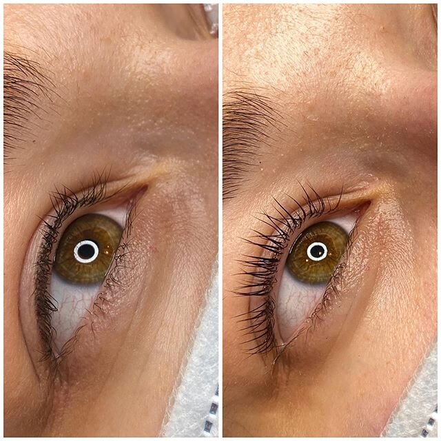 Lashlift 😍
Met een lashlift lijkt het alsof de natuurlijke wimpers langer zijn. Het zal een open blik cre&euml;ren. Uw eigen wimpers worden gelift waardoor er geen extensions meer nodig zijn. Het kan zowel op korte als op lange wimpers toegepast wor