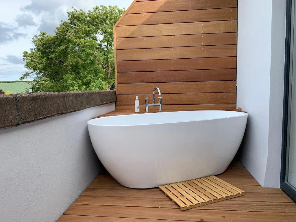 I N D U L G E π π π book one of our upper studios & enjoy alfresco stargazing or sunbathing on your private balcony….BEWARE… the views will make it extremely difficult to ever leave. 
#Cornwall #TheGate #Looe #staycationuk