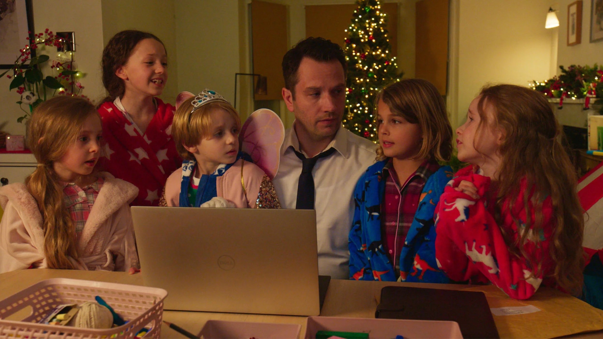 CHRISTMAS ON MISTLETOE FARM