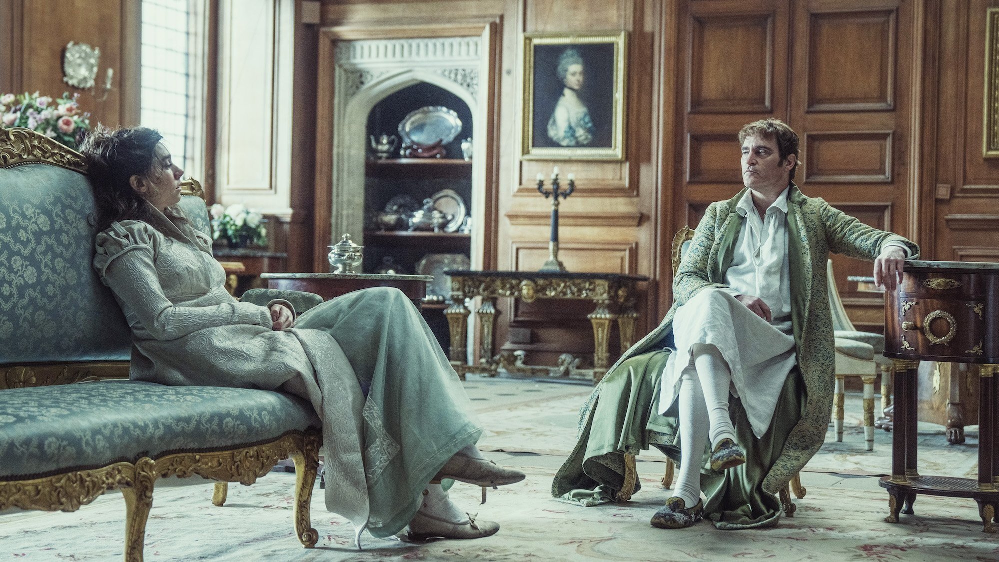 NAPOLEON Set Decorator - Elli Griff