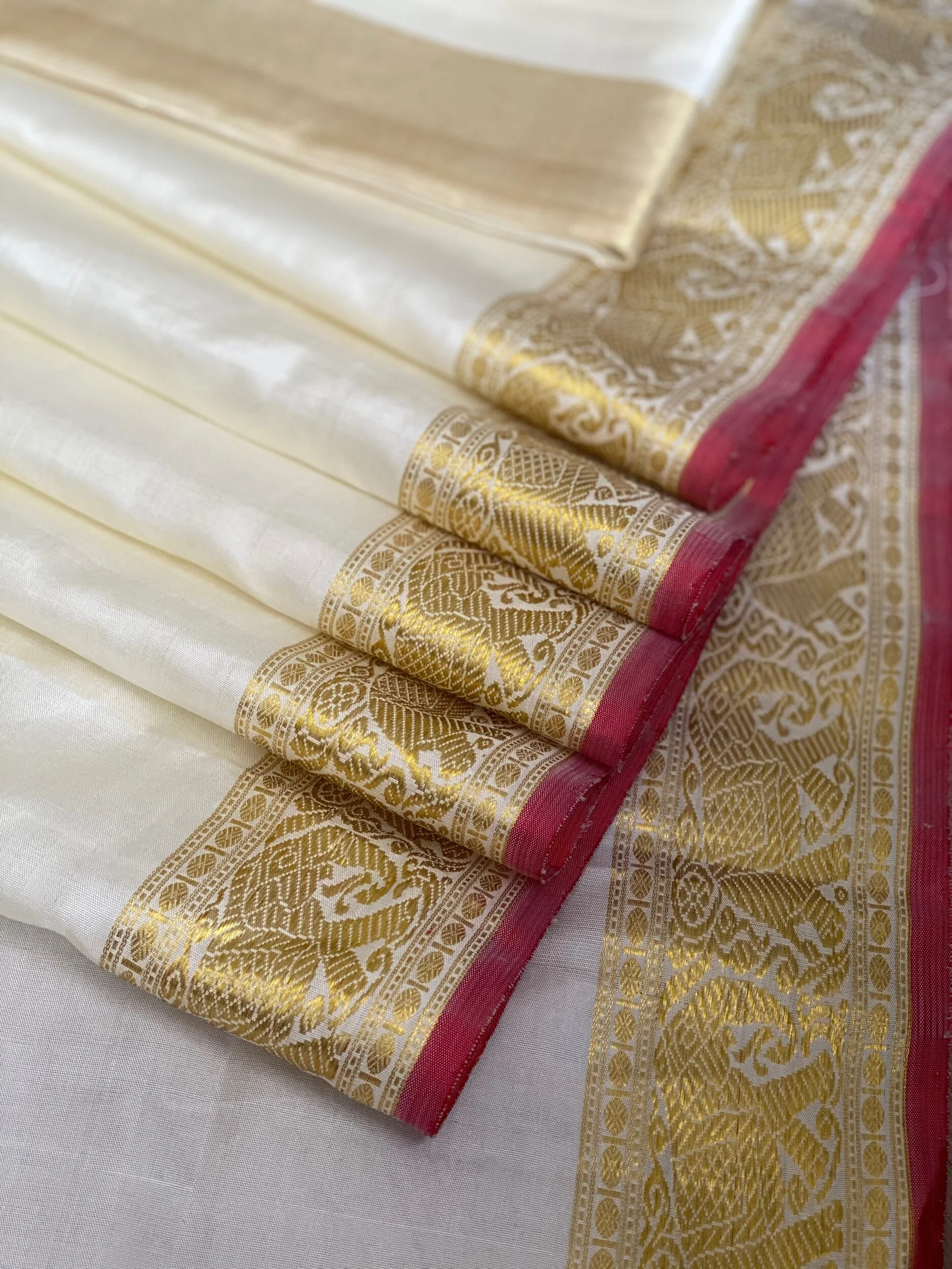 1E5EFB9A-5320-414F-9999-660E877496A5