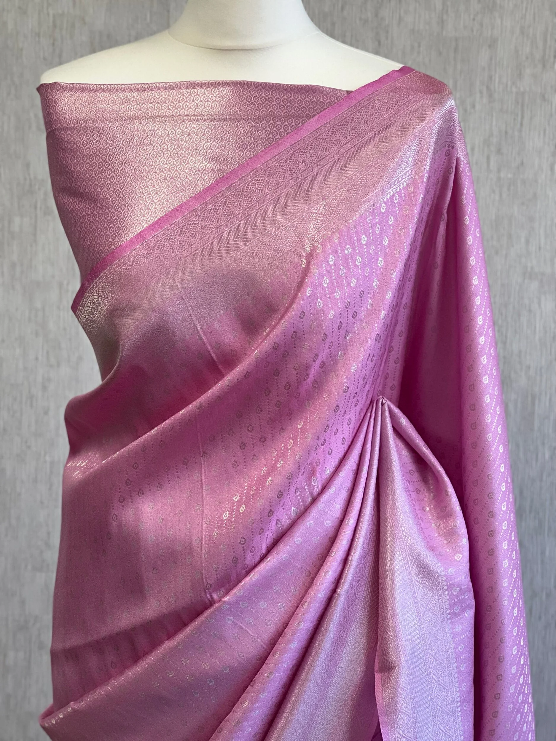 EE56C36B-7181-4BAE-AE30-DFD4132D34CA