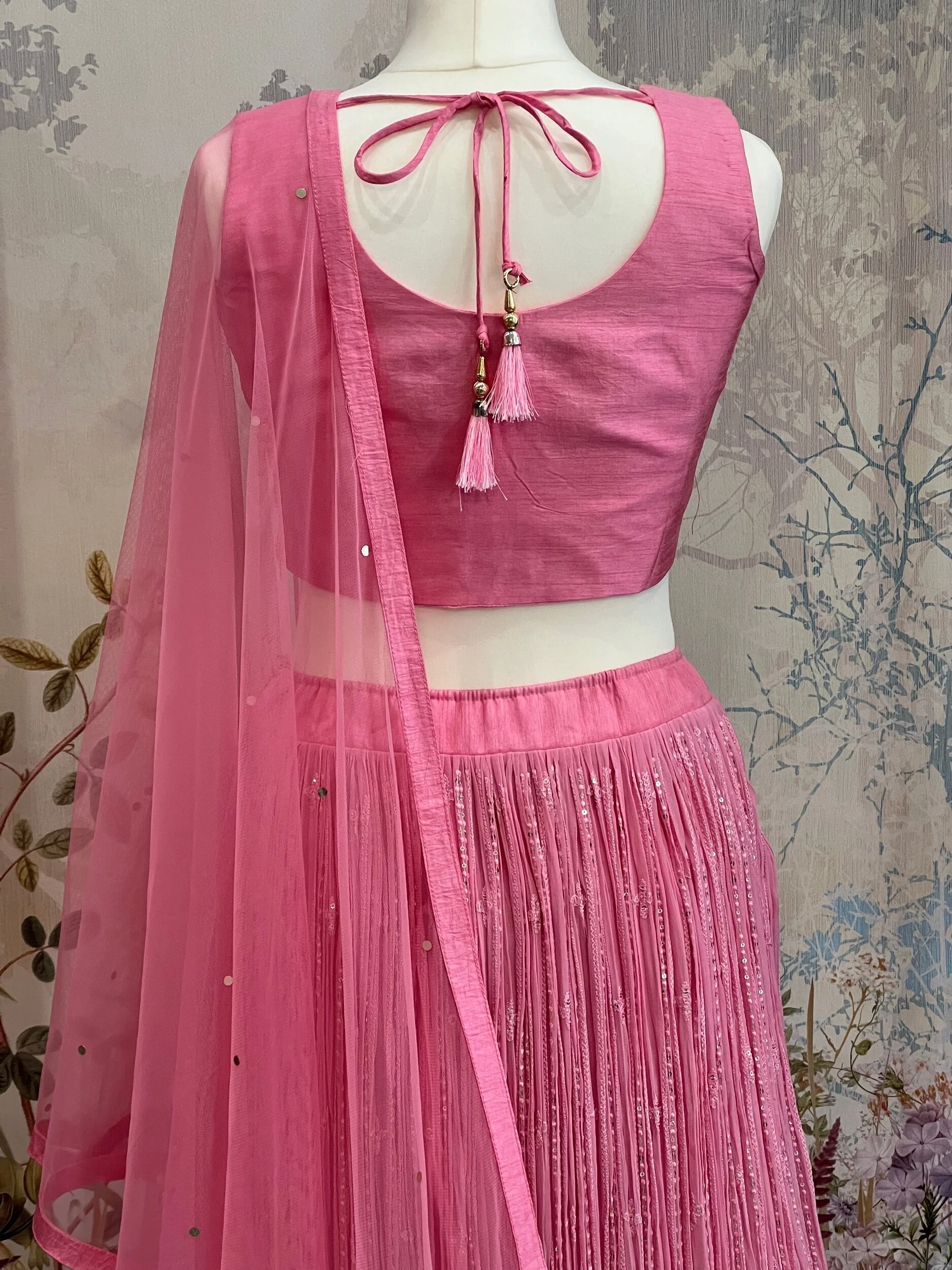 7AFE1794-B57E-4687-A53C-96F3BC3299C0