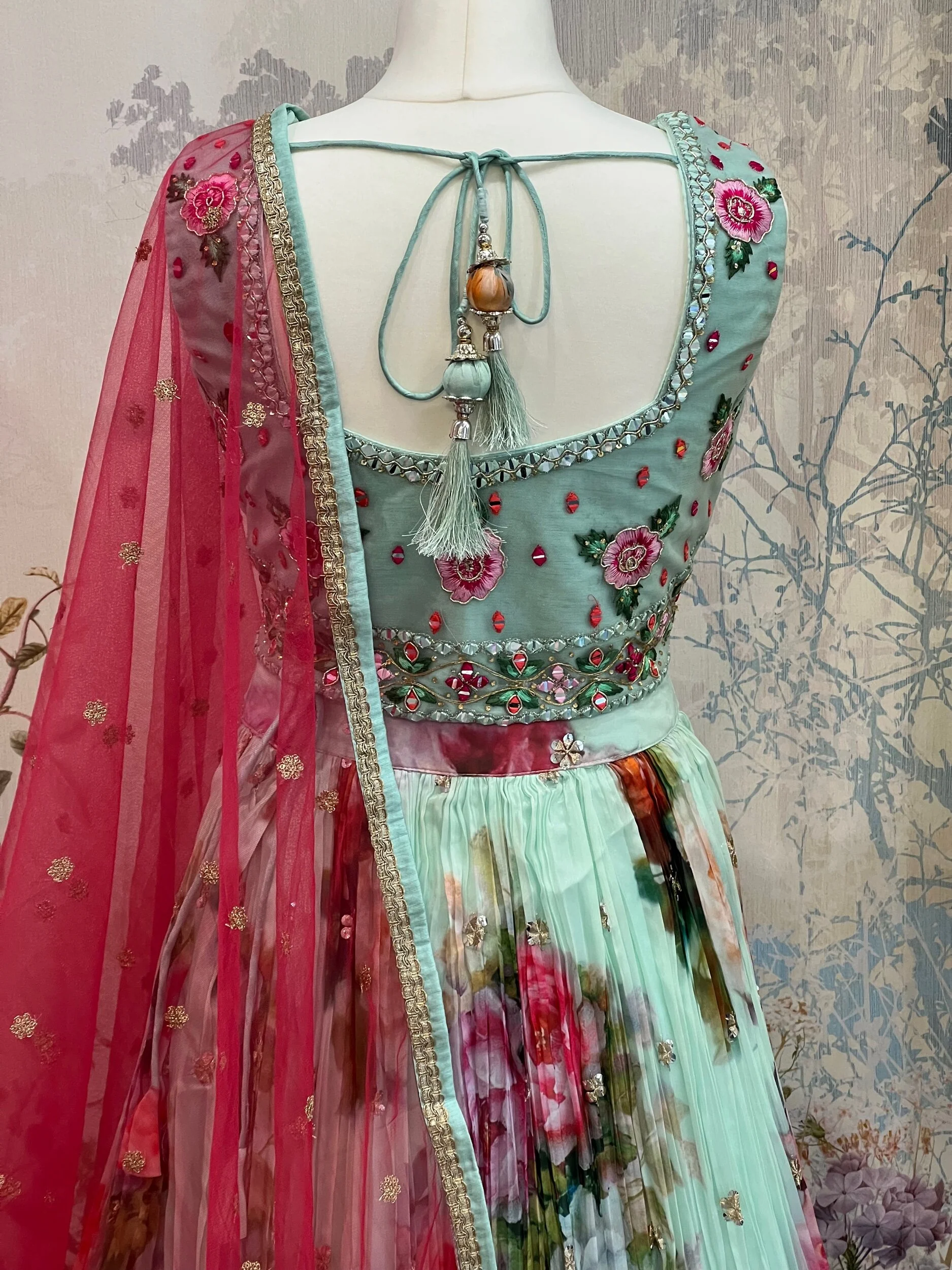 A671AB3B-97BA-4AF1-8576-1B5D5C1BCB2F