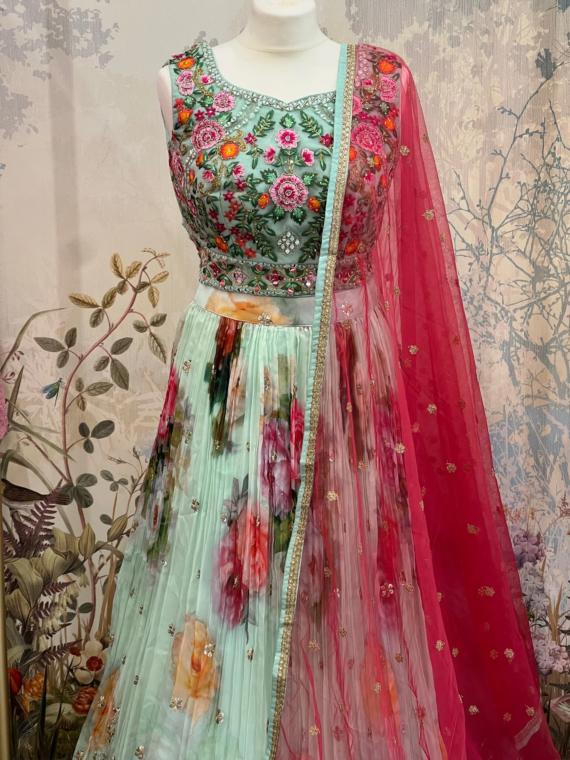 D5245381-FE00-4A3C-98C5-3EBD207121DB