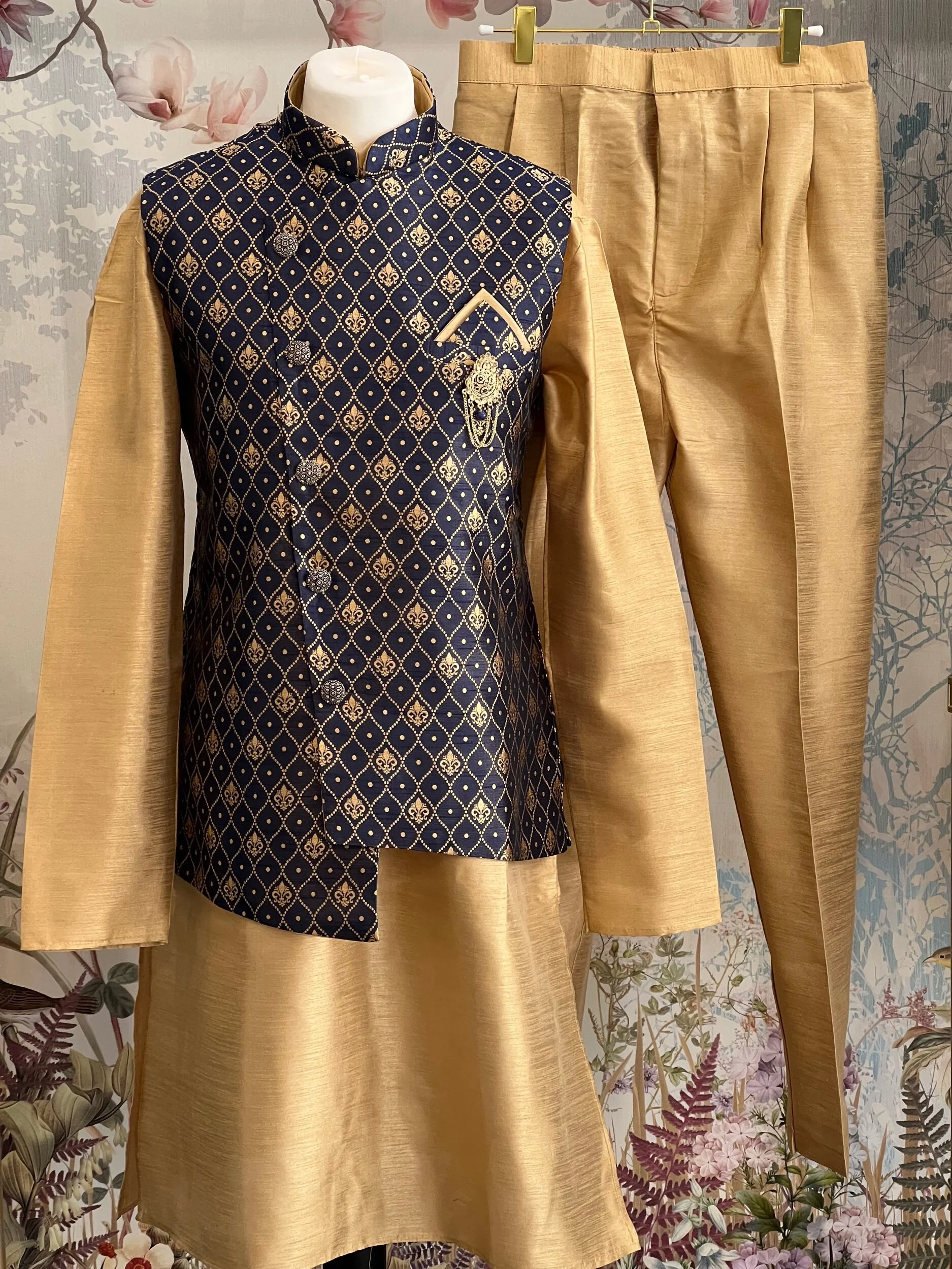 79DE8C88-5D28-4DCB-BB6C-A10AF8DCAC24