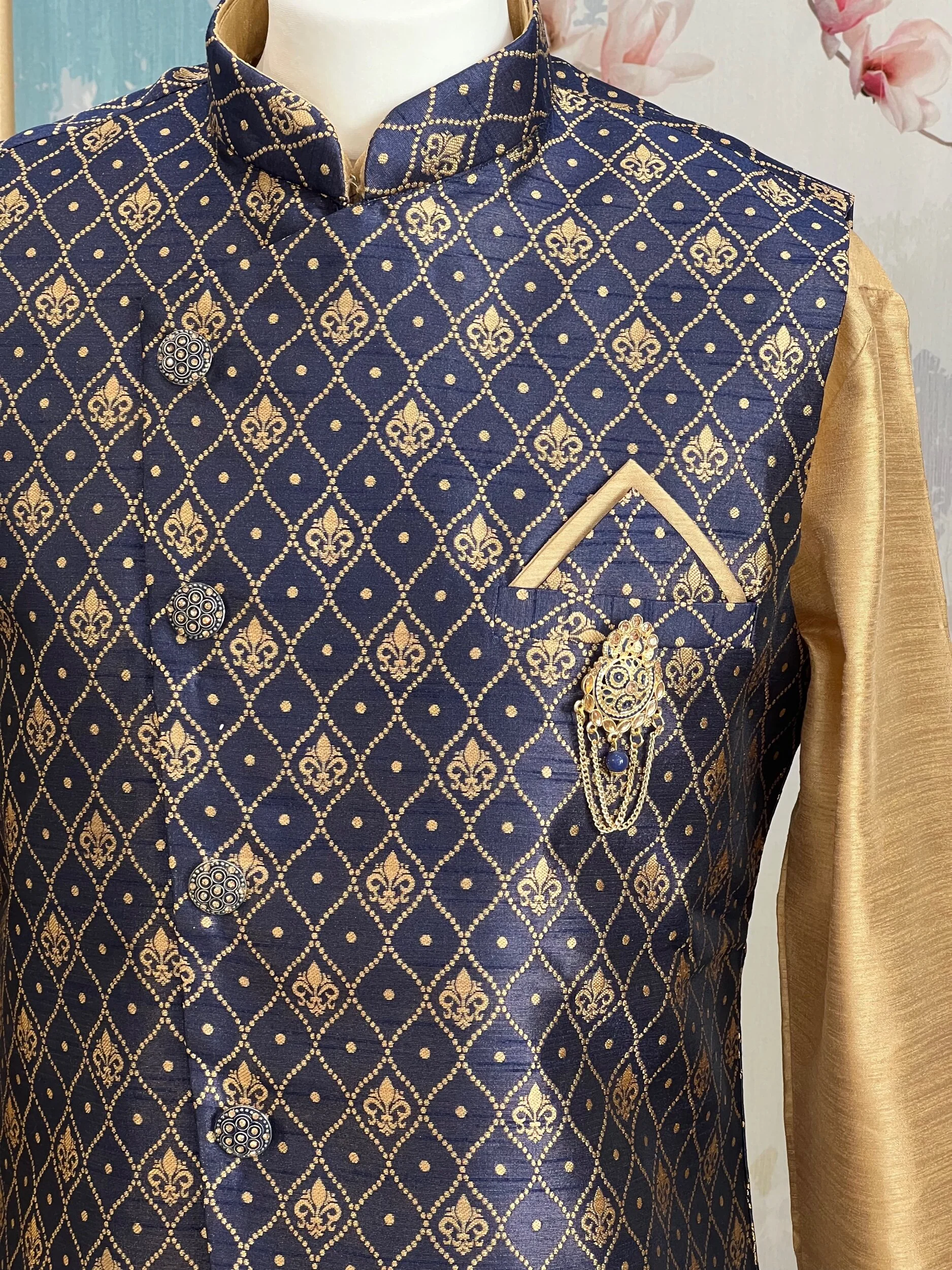 85842CAF-32E2-4A1B-943B-59A814DE60F8