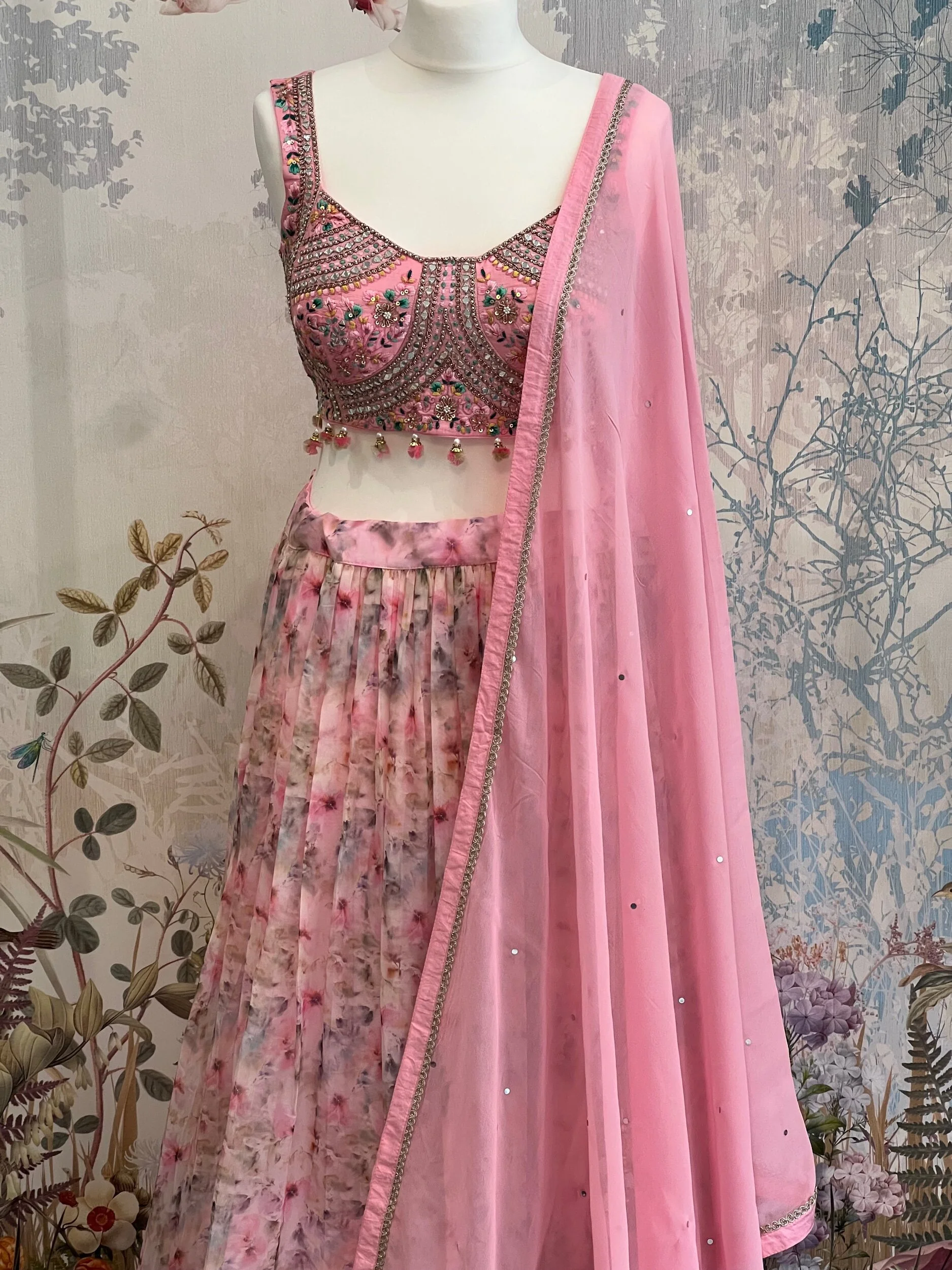 E95F1BC7-74BC-4DCC-9965-C97928DF63FA