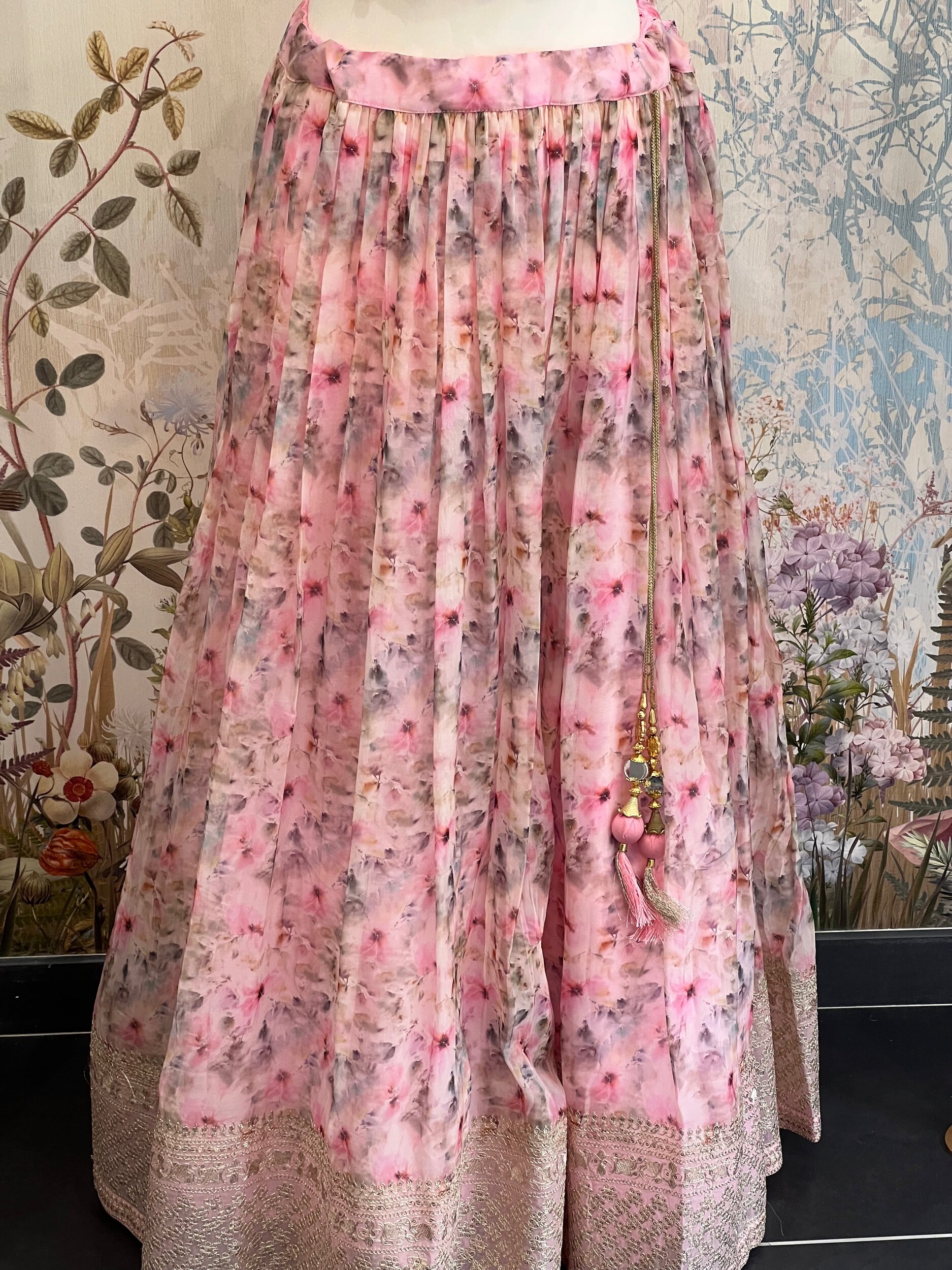 1CF62DDD-3E0B-418A-89DB-8F5162558896