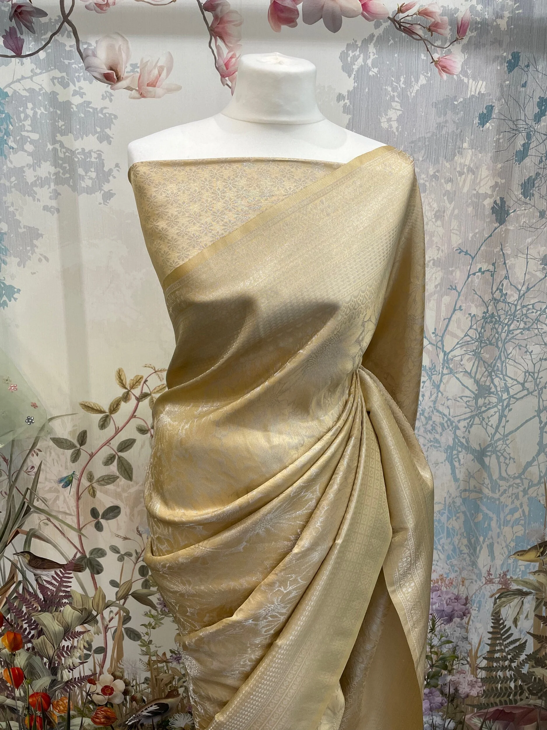 6507FC43-AC3C-4C78-8505-893FC43C78FE