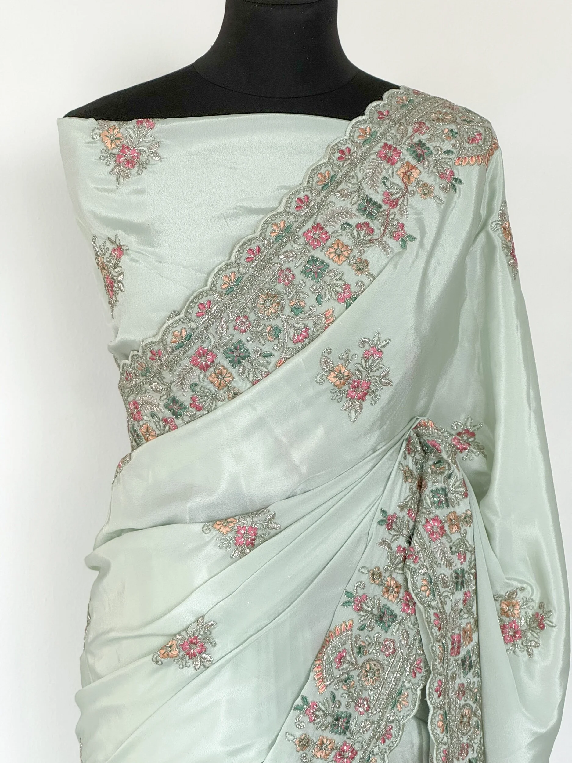 9E81AB18-56DD-465E-9972-87DB0AAF4FFE