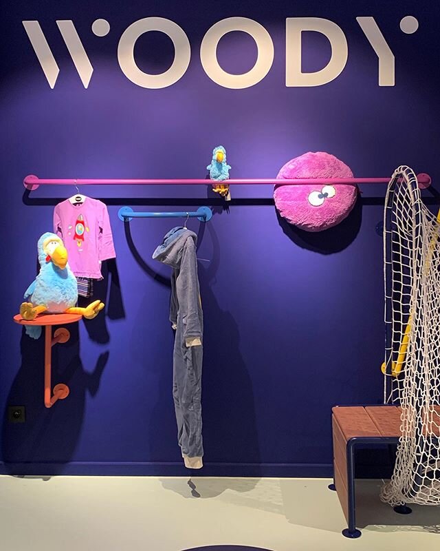 Wie heeft er nu geen zin om deze nieuwe winkel te ontdekken? Een belevingswinkel voor de kleinsten onder ons. Welkom in de fantastische wereld van @woodyworldofficial 🥳❤️🤩 #woodyworld #Gent #flagshipstore #pyjamas #kids #newshop