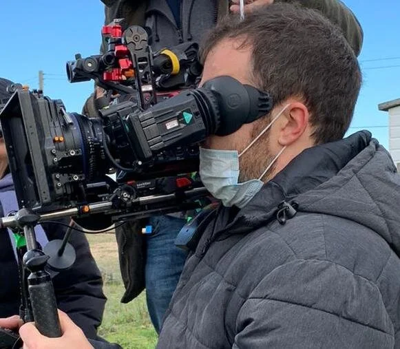 Operating handheld feature.jpg