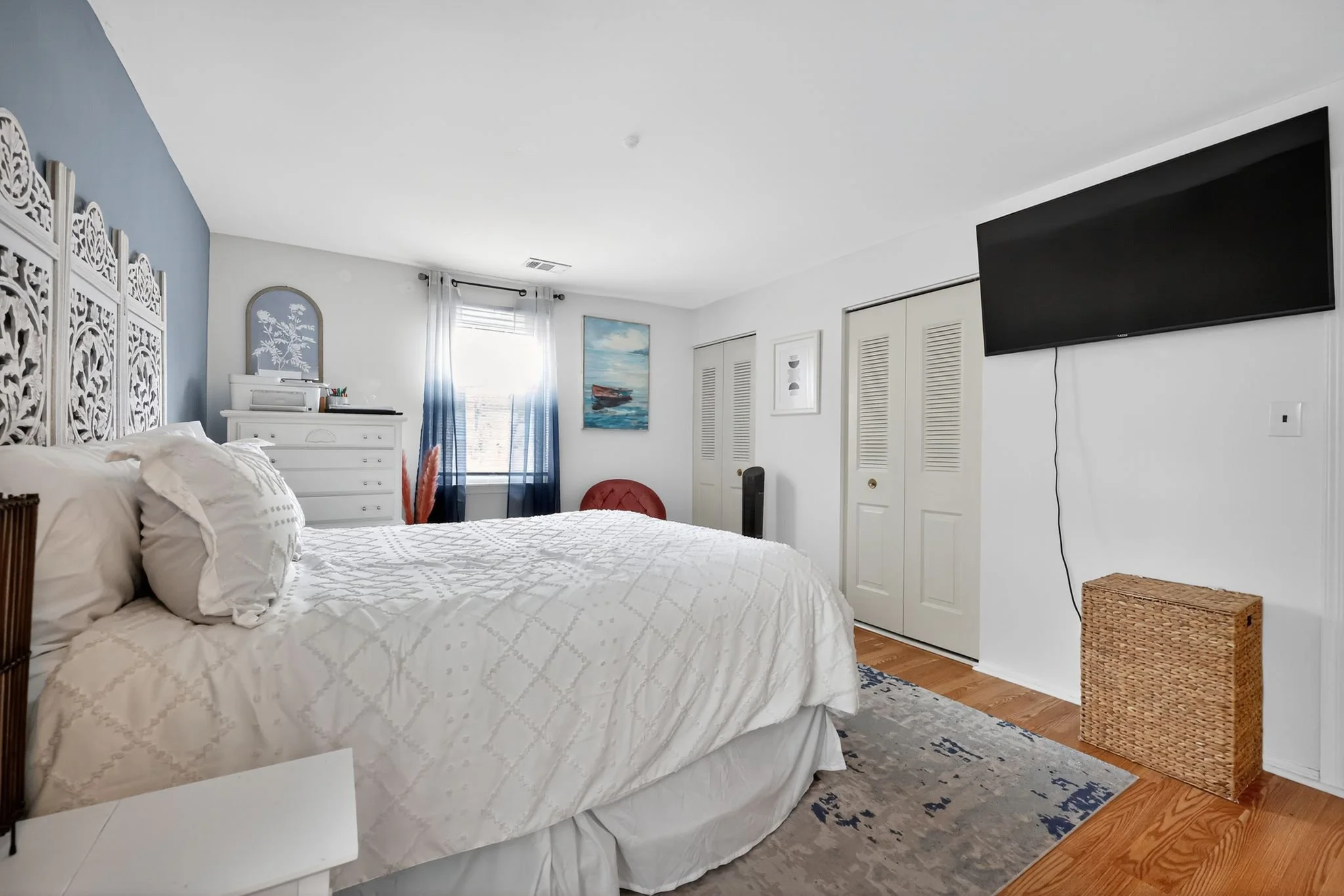 30_8_John_Hancock_Bldg_Turnersville_NJ_08012_USA-Bedroom-IMG_6534.jpg