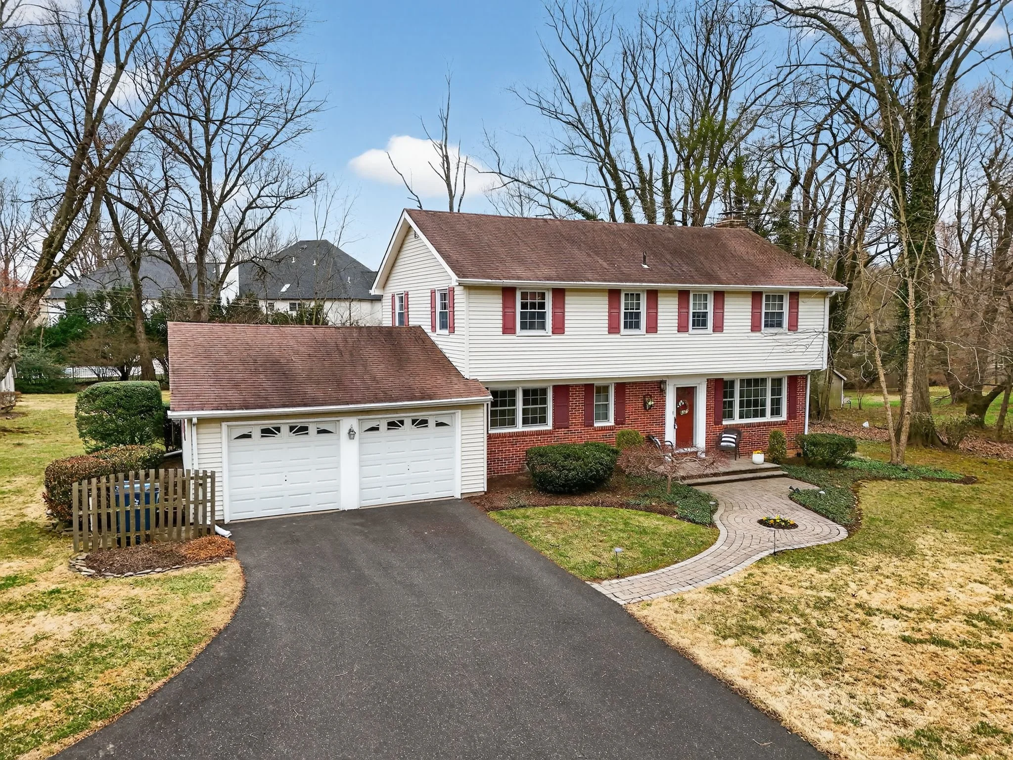 06_908_Judie_Ln_Ambler_PA_19002-Exterior-DJI_20260319135423_0708_D.jpg