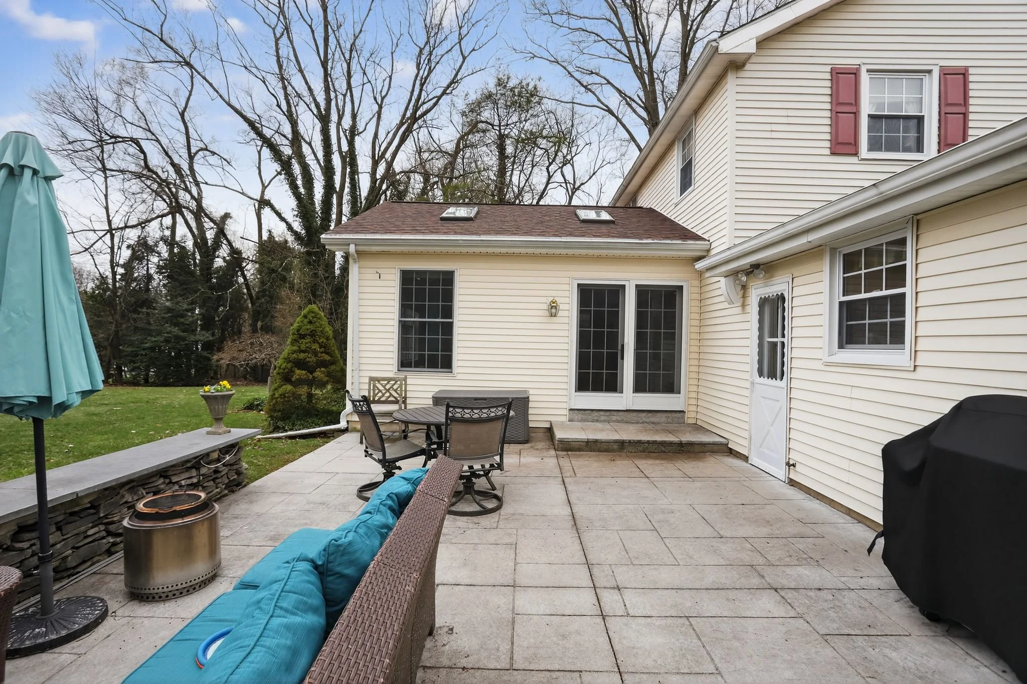 12_908_Judie_Ln_Ambler_PA_19002-Exterior-IMG_8735.jpg