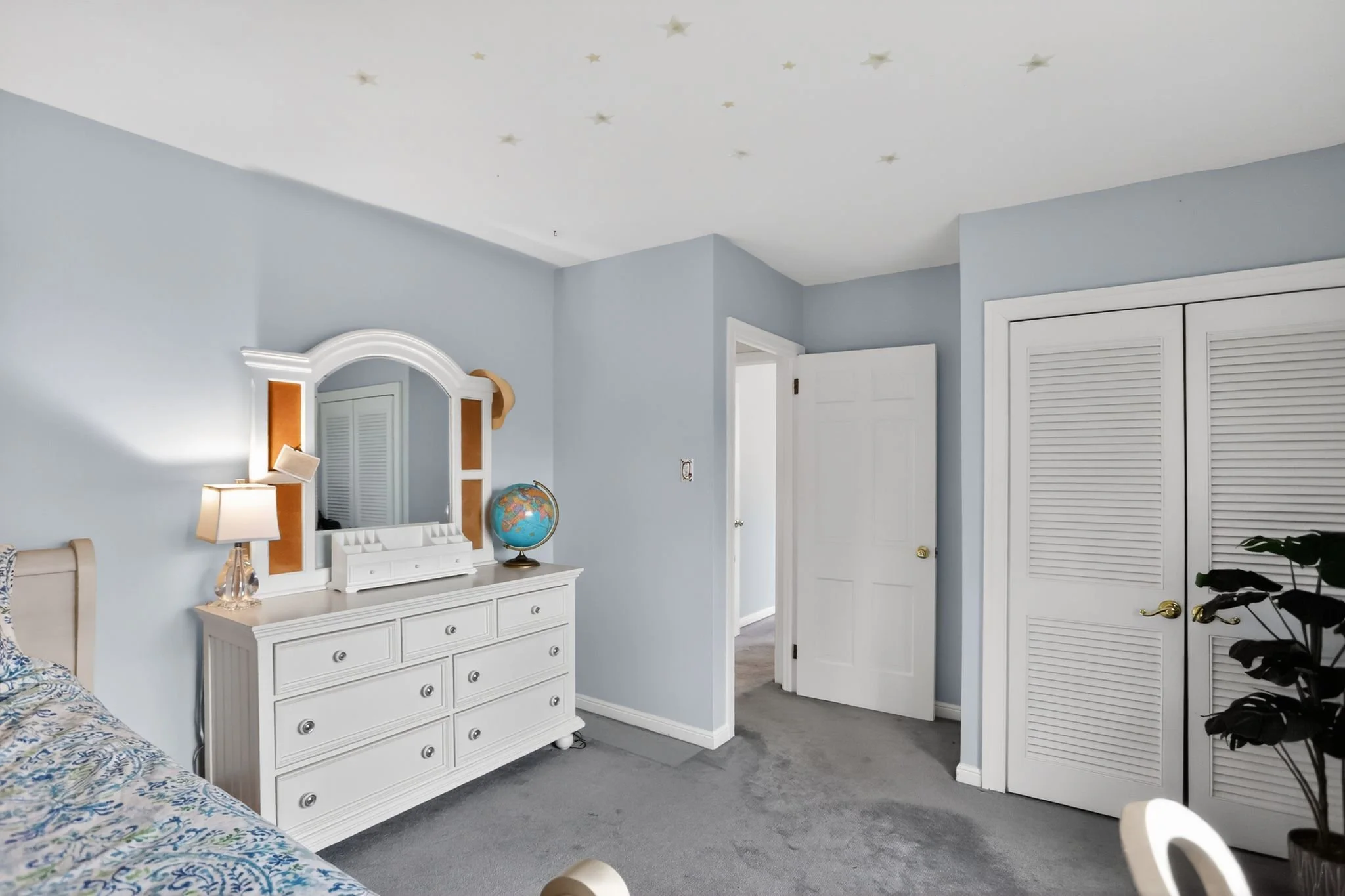 27_908_Judie_Ln_Ambler_PA_19002-Bedroom-IMG_8678.jpg