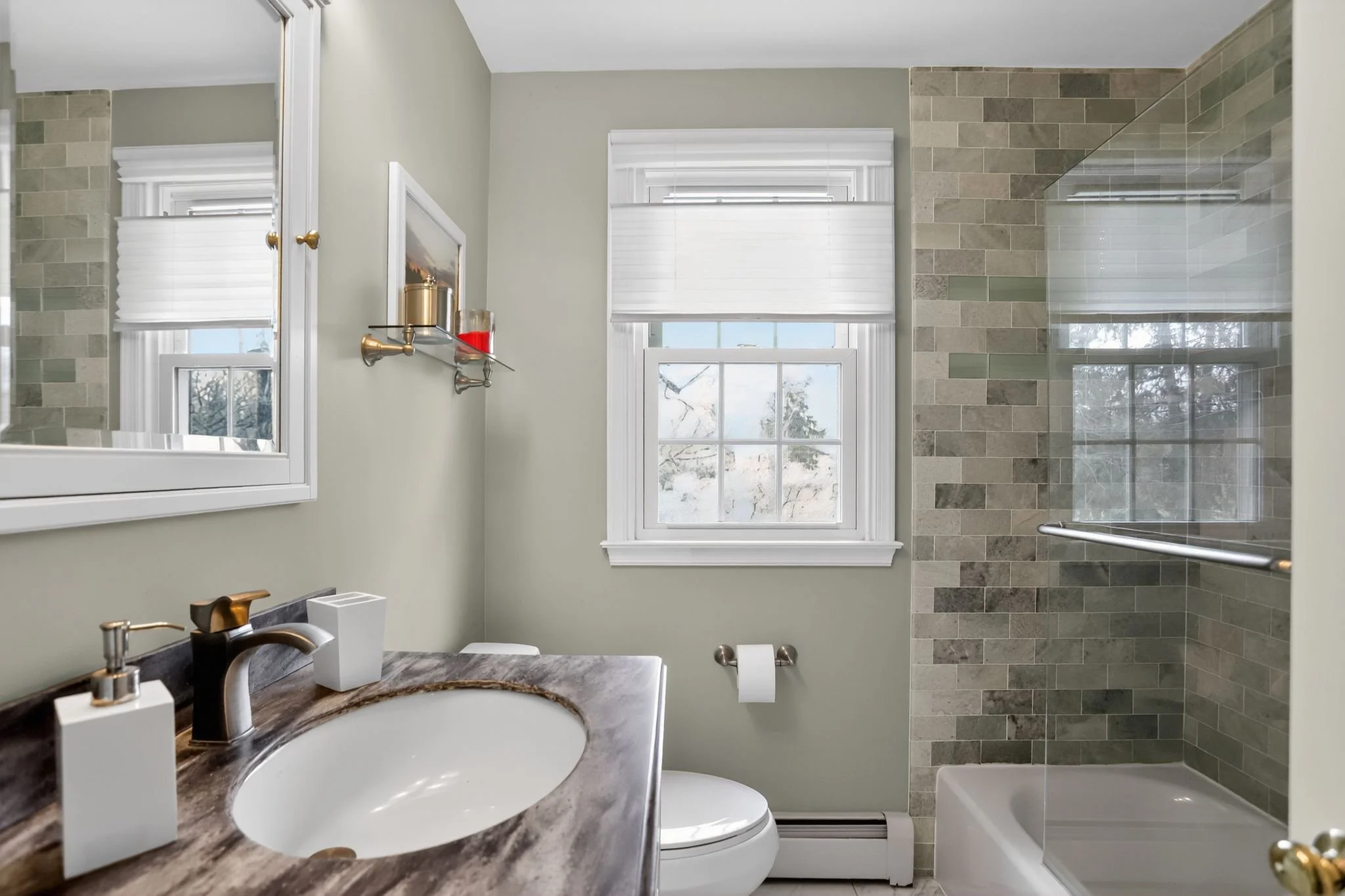 33_908_Judie_Ln_Ambler_PA_19002-Bathroom-IMG_8665.jpg