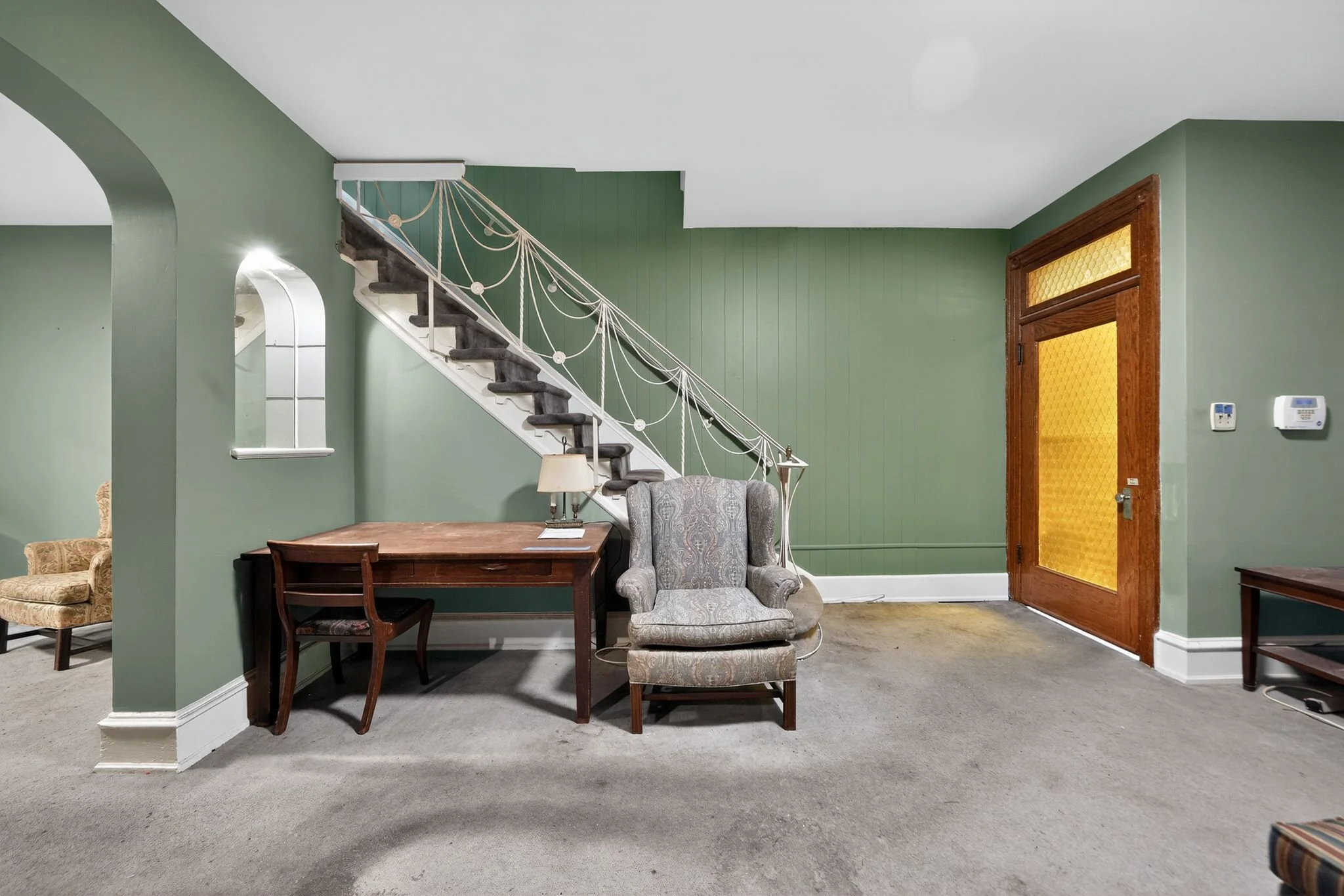 19_1325_E_Montgomery_Ave_Philadelphia_PA_19125-Living_room-DSC07136.jpg