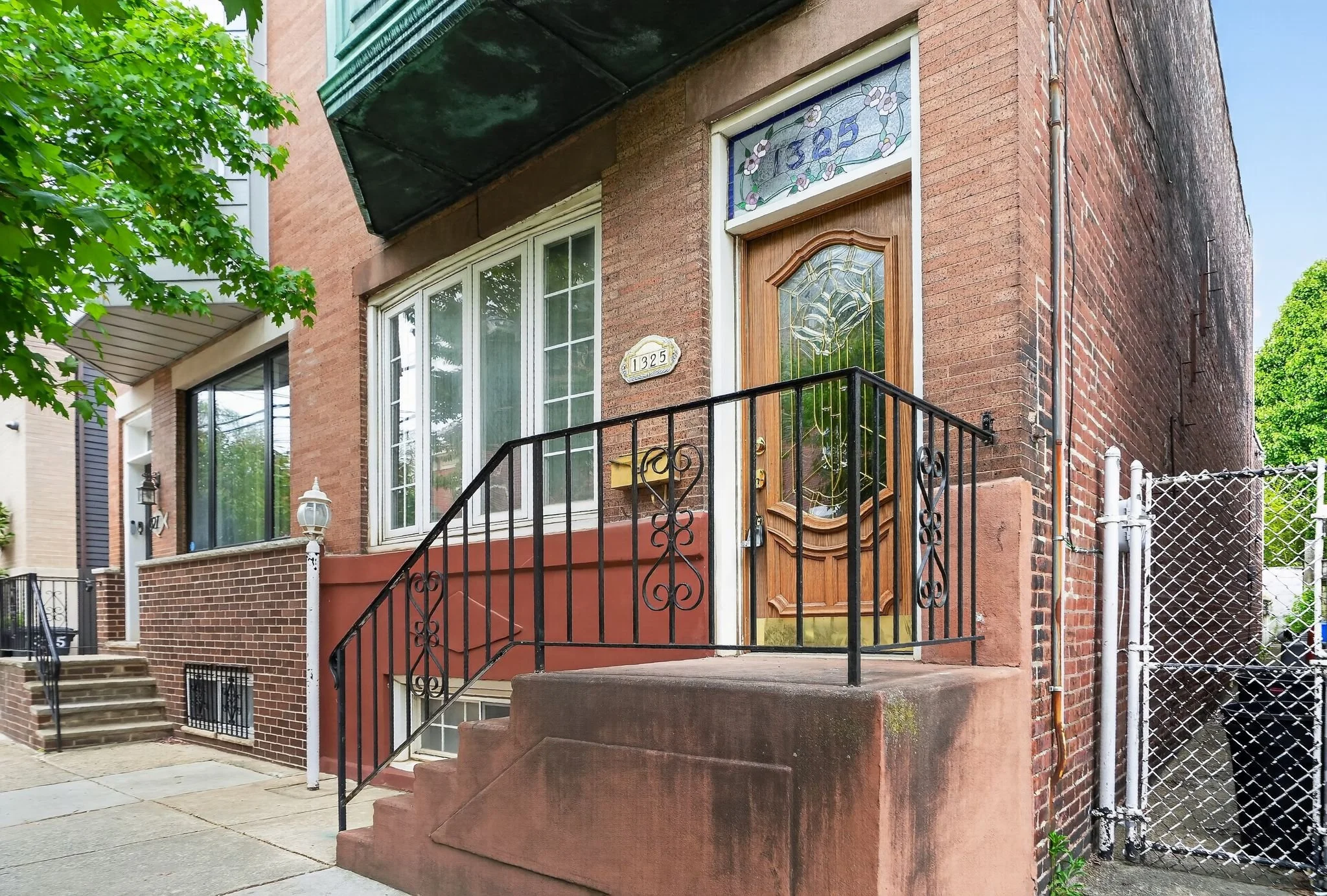 01_1325_E_Montgomery_Ave_Philadelphia_PA_19125-Exterior-DSC07171.jpg