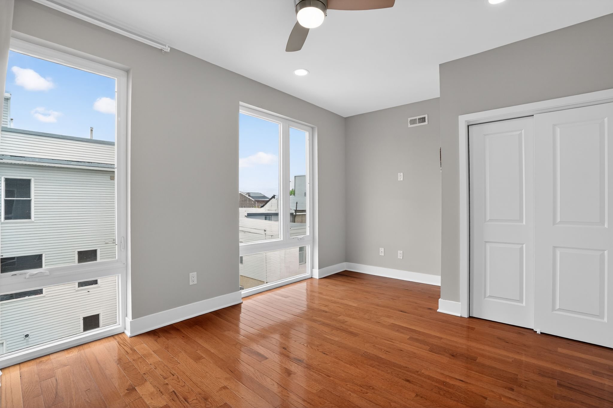 24_2822_Livingston_St_Philadelphia_PA_19134-Bedroom-CR107122.jpg