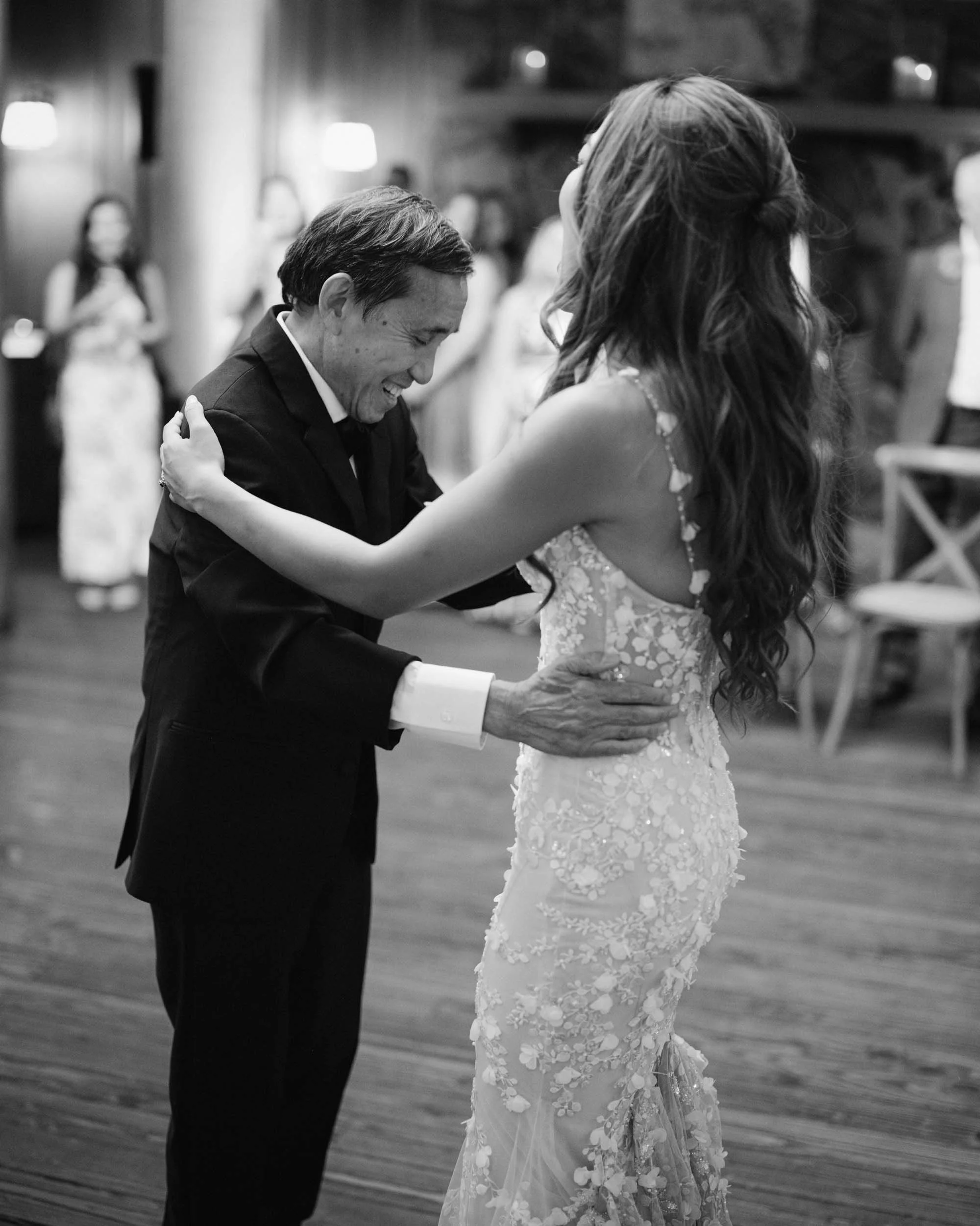 Nestldown Weddings - Sandra Michelle Artistry Makeup and Hair Design Wedding Day 8 (2).jpg