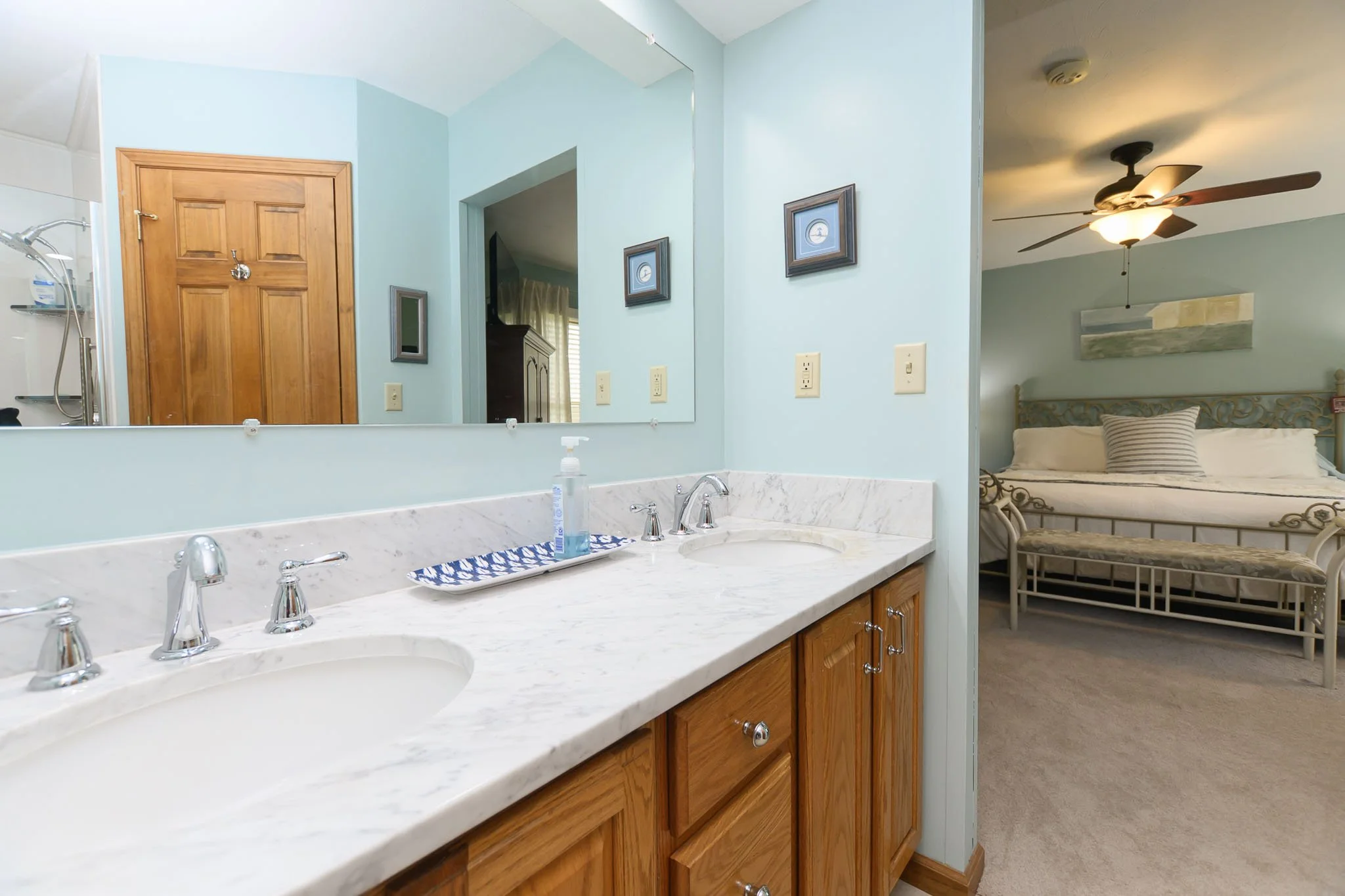 Master Bath Sink Vanity