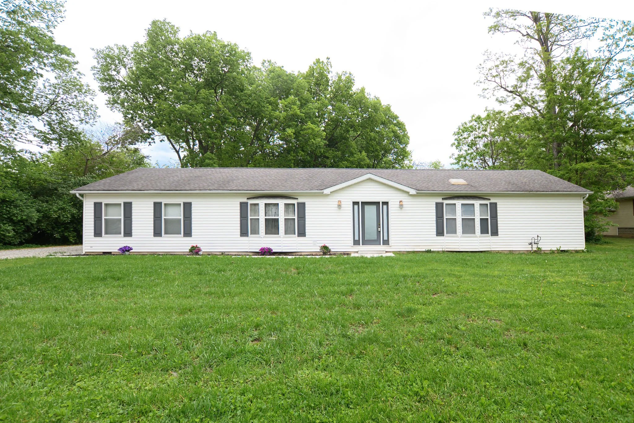 Peru Indiana 3 Bedroom House for Sale at 120 W. Warren St., Peru, Indiana in Miami County Real Estate by REALTOR® Shelly Dyer of Dyer Homes | Front Exterior House View of Real Estate Property Listing | dyer-homes.com