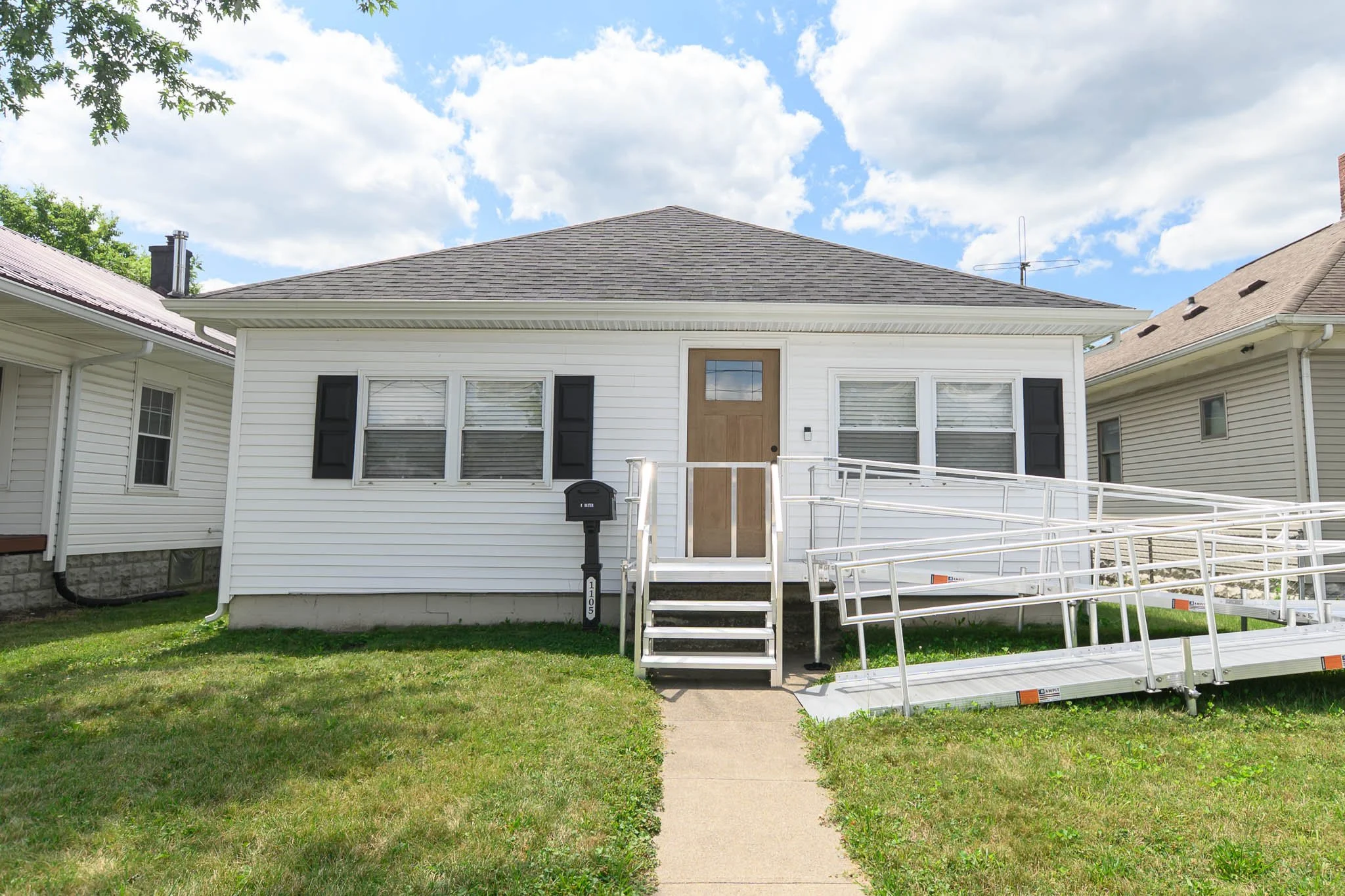 Kokomo, Indiana 2 Bedroom, 2 Bath House for Sale at 1105 E. Markland Avenue by Dyer Homes REALTOR® Shelly Dyer in Howard County Real Estate