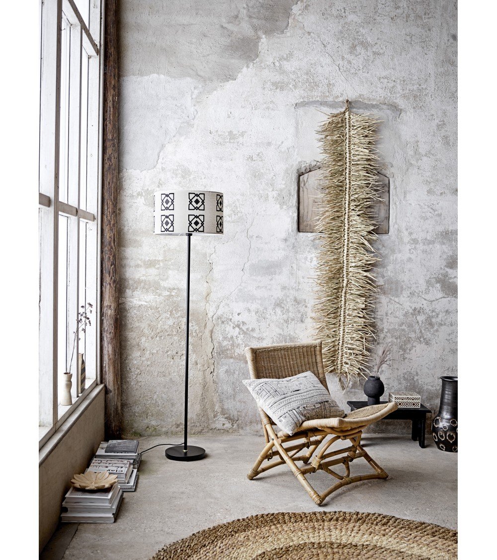 selita-floor-lamp-black-metal (1).jpg