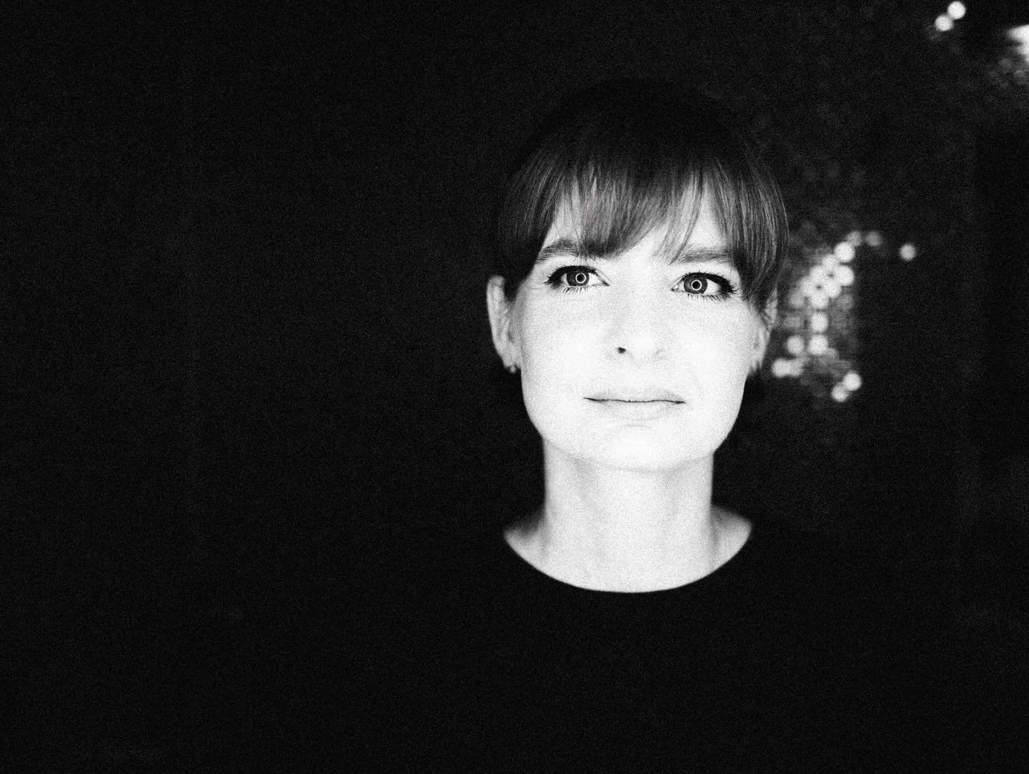 ' Under the shower '
Inspired by @some.pictures.of.her 
Thank you 

#true #woman #portrait