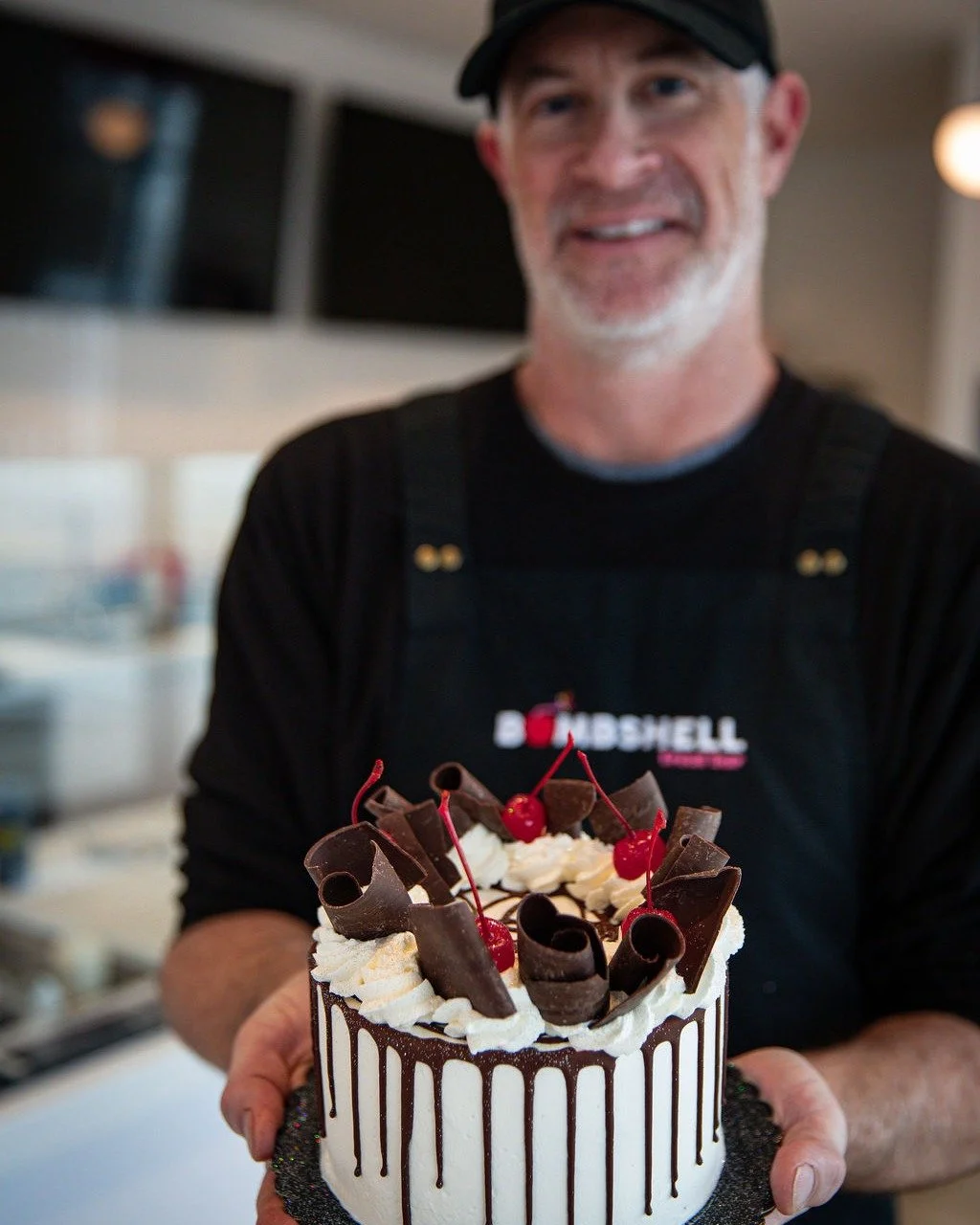 💙 ⛳️ Our G Melvin ice cream cake returns for Father's Day weekend - PRE-ORDER ONLY! 

Featuring layers of brownie, hot fudge, Oreo crumbles, cherry chip ice cream, and chocolate chip ice cream, this special cake is named in honor of our founder Jill