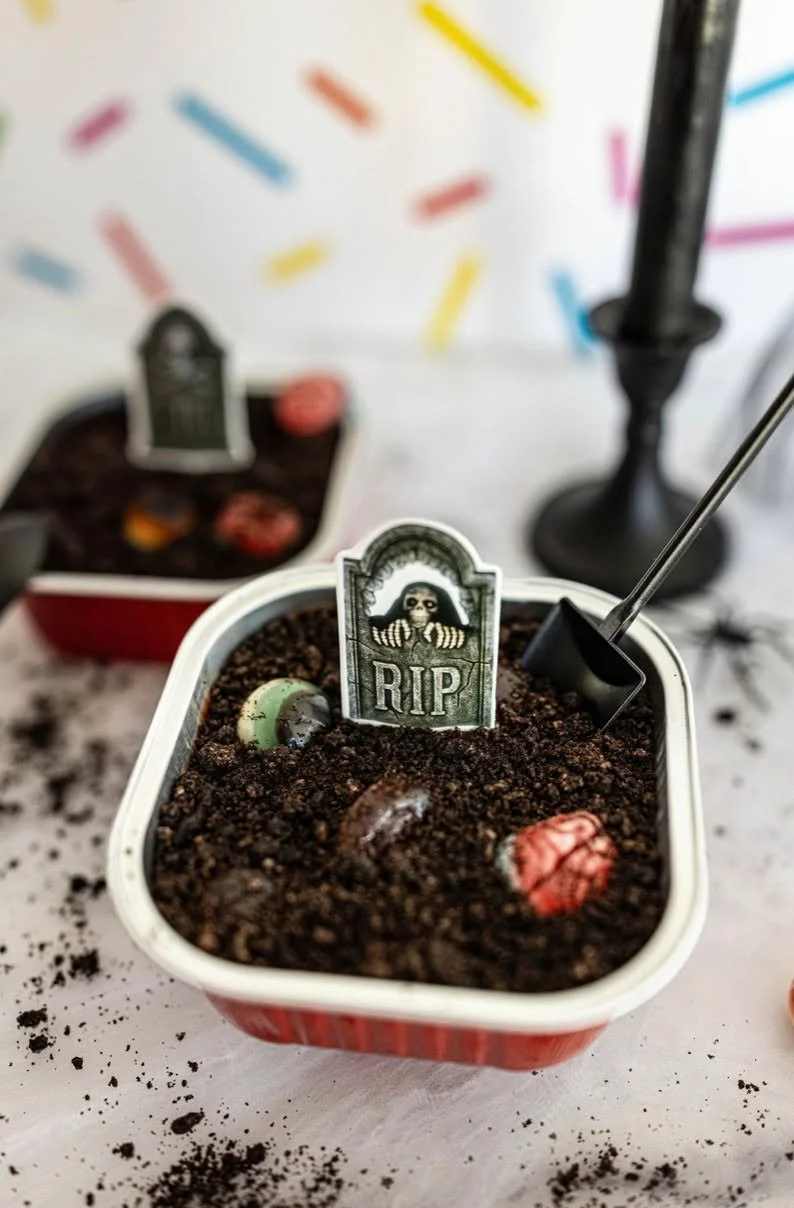It even comes with a tiny shovel&hellip; 🪏🪦 Just in case you need to dig in. ⚰️

Our Graveyard Dirt Cake is dying to be devoured: chocolate mascarpone cream, semi-sweet ganache, Oreo crumble, and gummy candy.