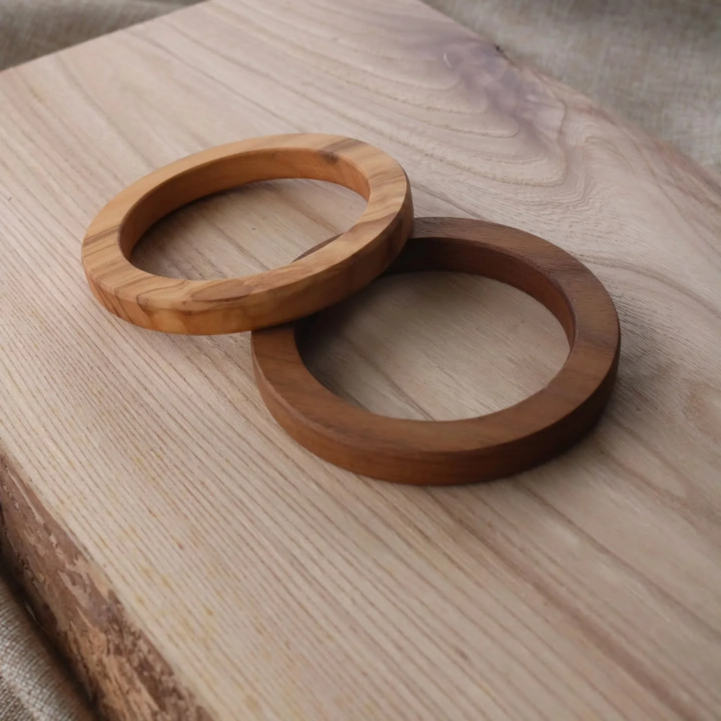 Do you go one bangle?... or two for the stack?
Our minimalist wood bangles are now available to purchase online! 😊
#woodbangles #wooden #bangle #braclet #minimalistjewelry #minimalliststyle #neutrals #natural #organic #sustainable #canadianmade #m