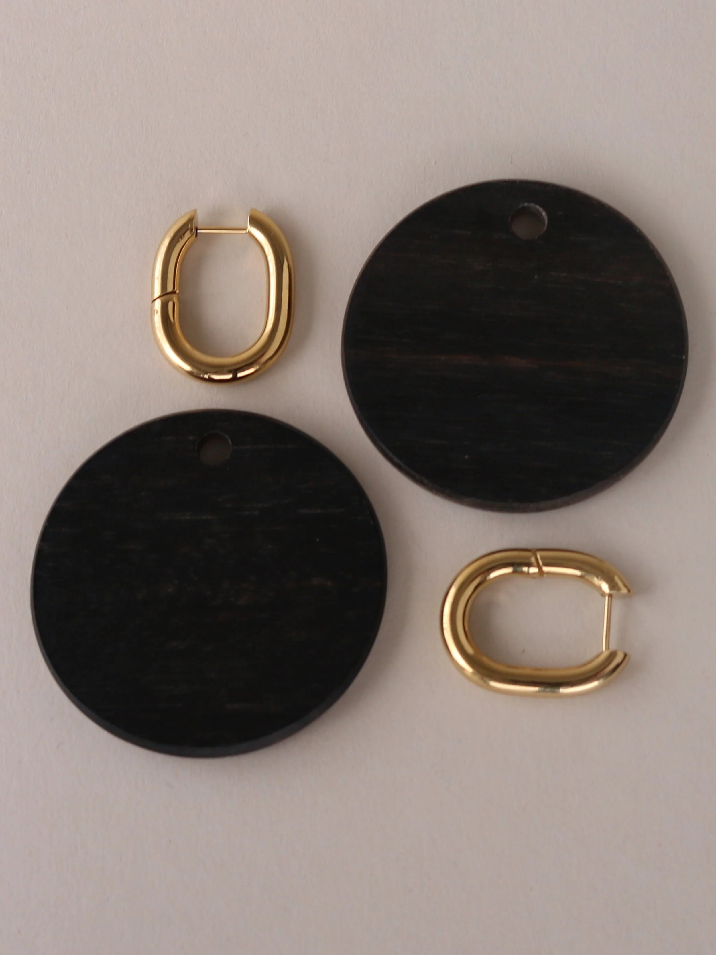 SolidCirclesLarge_EBONY21.jpg