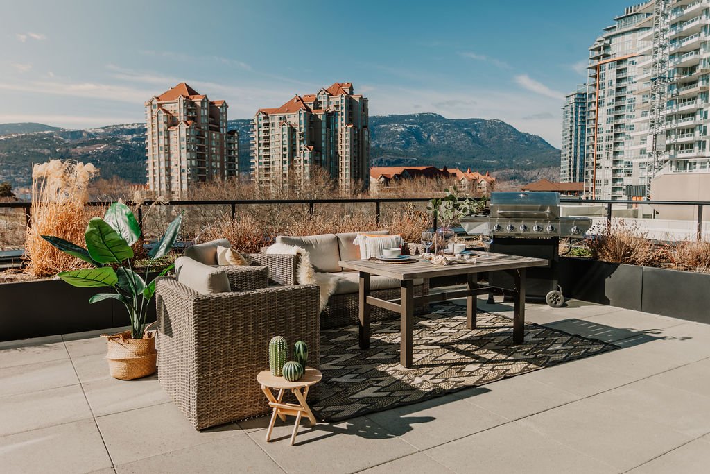 405patio-2.jpg